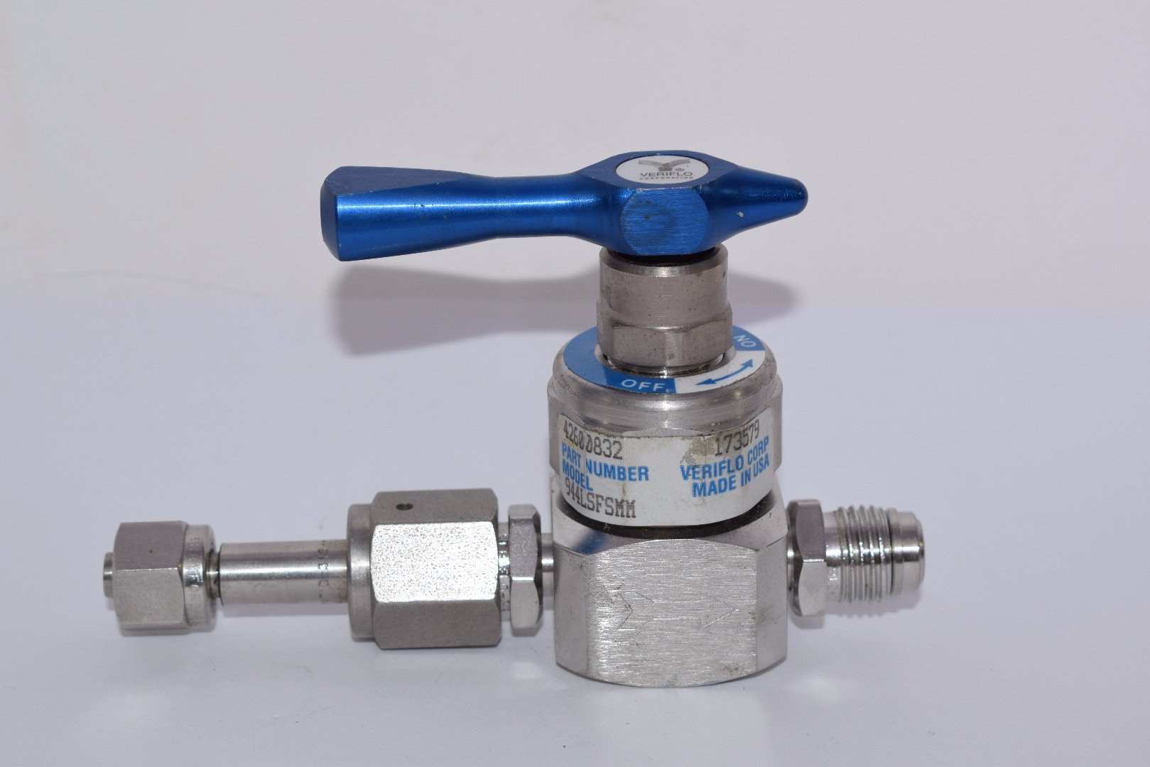 944LSFSMM 1/4'' Male/Female High Purity Valve 944L