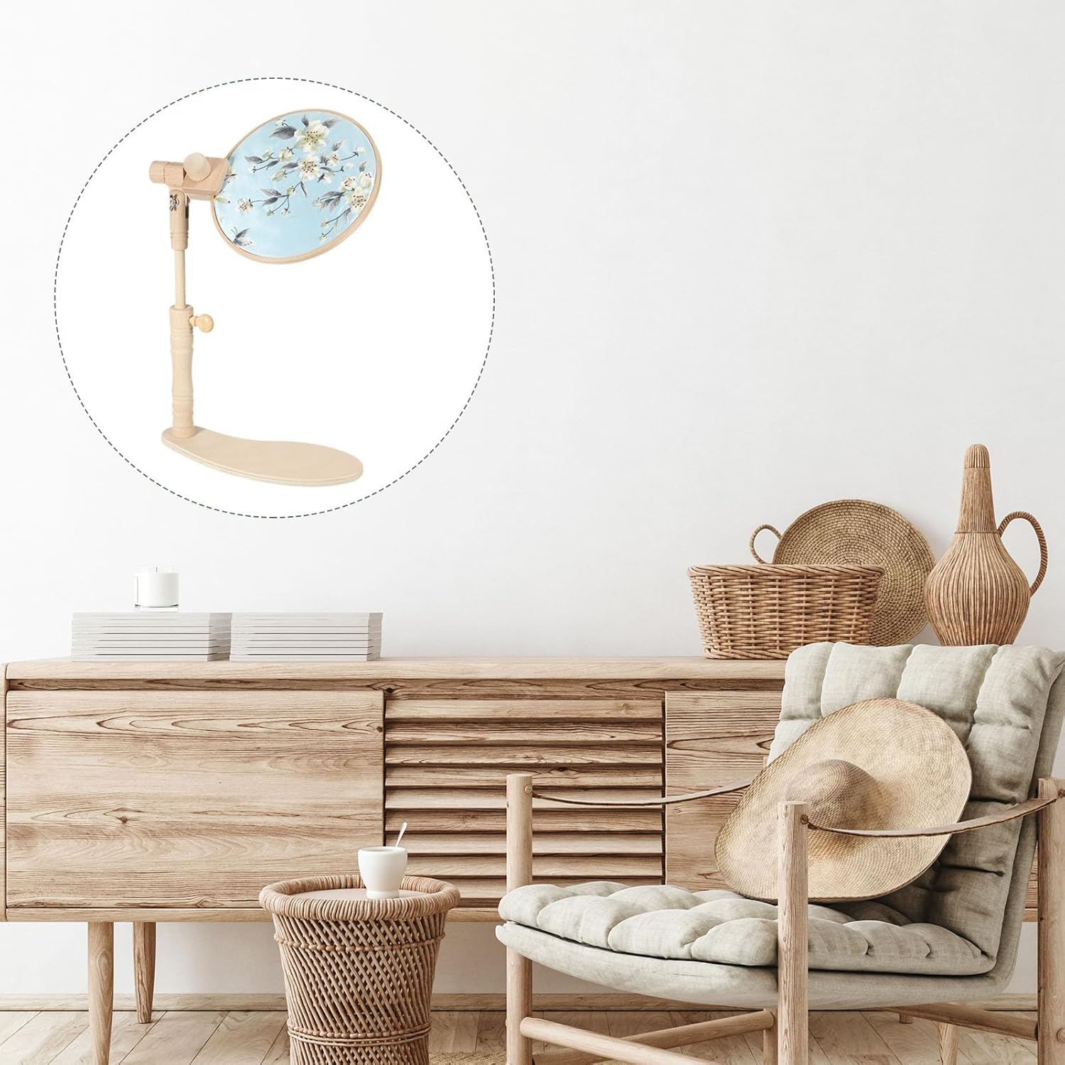 YOKIVE 1Pcs Embroidery Hoop Stand, Cross Stitch Stand Adjustable Height Clips Beech Wood Rotated Embroidery Hoop Stand for Cross Stitch Sewing 15.3 to 20.6in