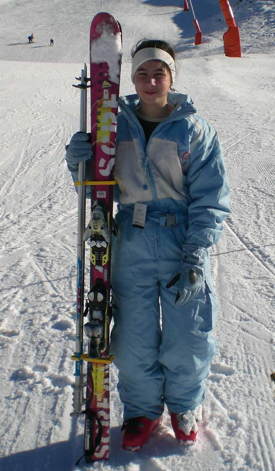 Système de porte skis et bâtons rapide et facile