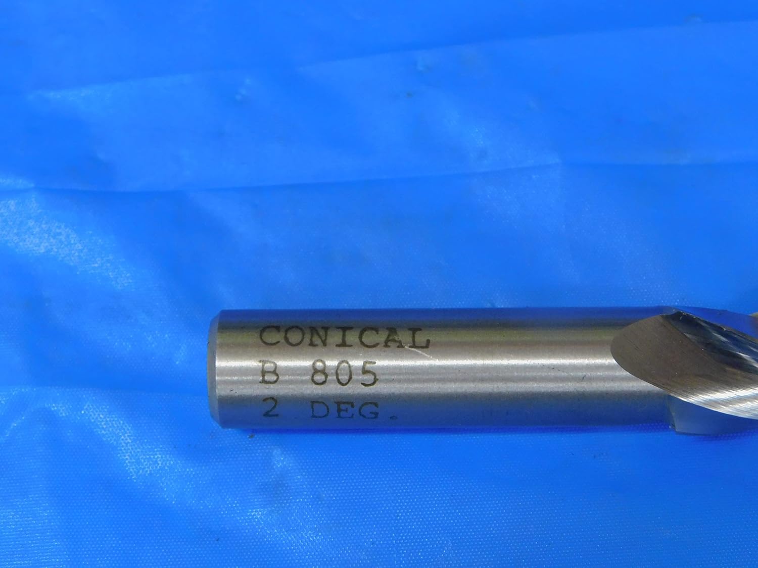 New CONICAL 1/2 x .5873" O.D. Tapered HSS END Mill 1/2 Shank 3 FL B-805 2 Degree - MB9214AZ2