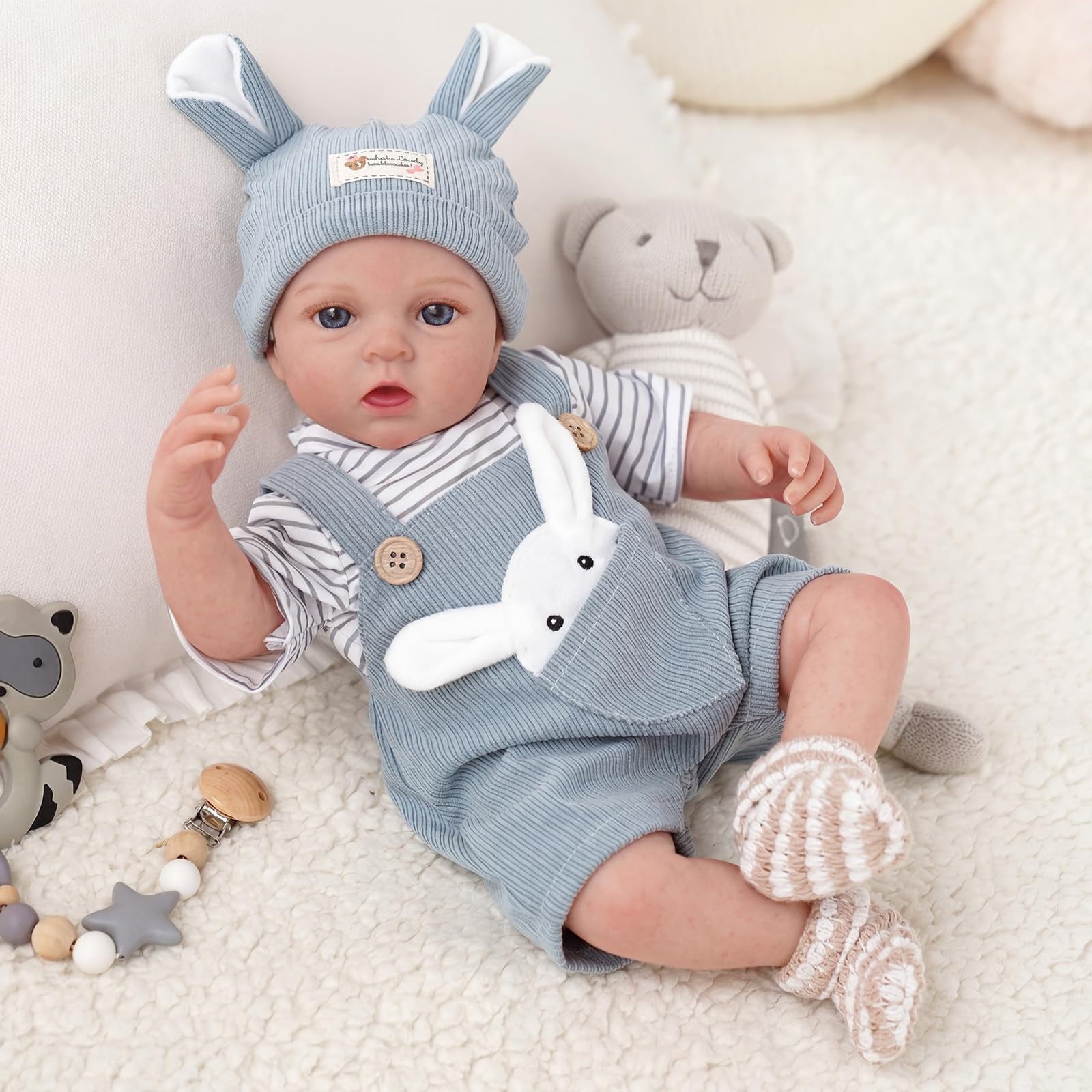 BABESIDE Reborn Bambola - 43 cm Bambole Realistica corpo in Cotone, Testa e Arti in Vinile - Bambolotto Maschio include Vestiti e Accessori, Adatta a Bambini dai 3 Anni+
