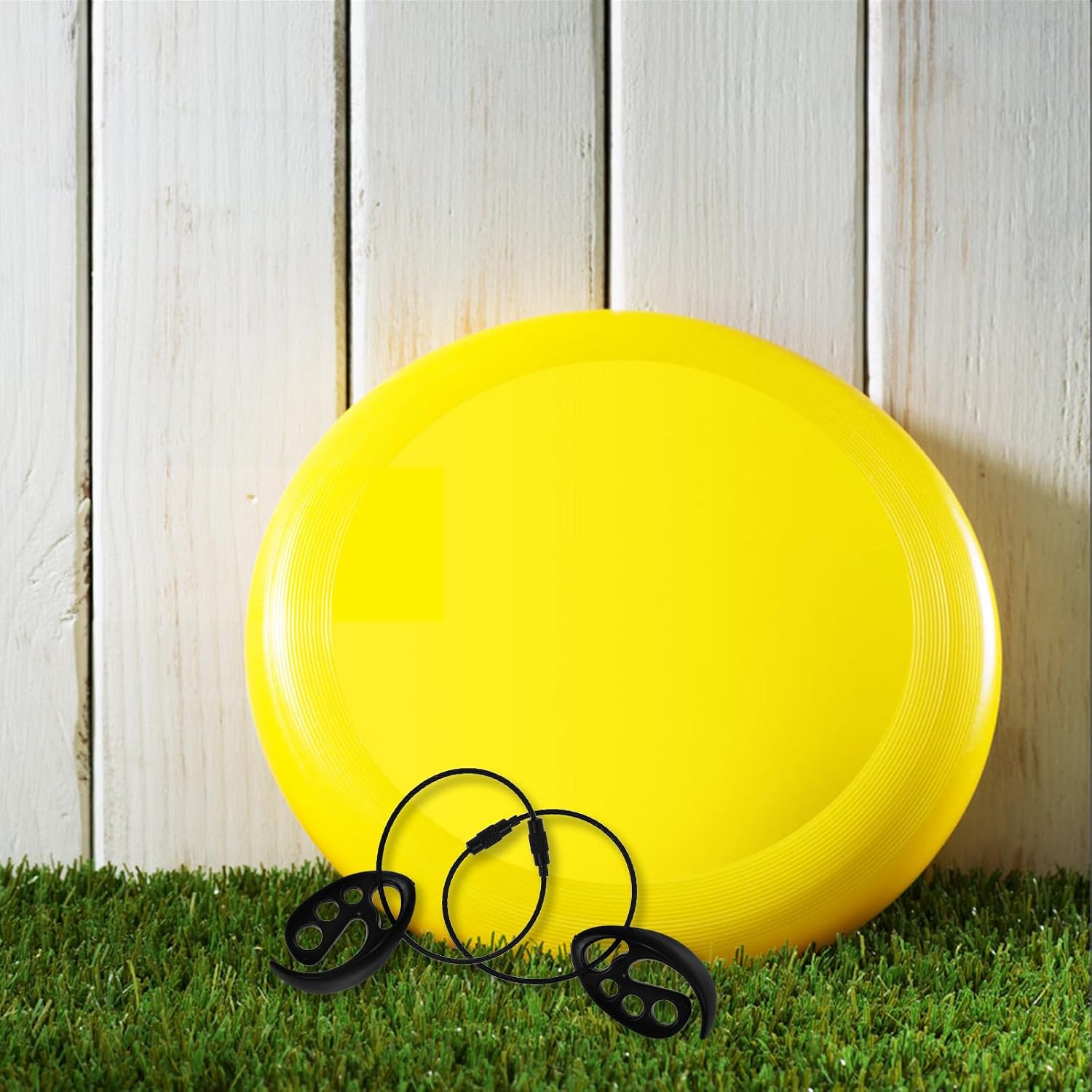 2Pcs Portable Plastic Flying Disc Clips with Hanging Ring for Outdoor Use