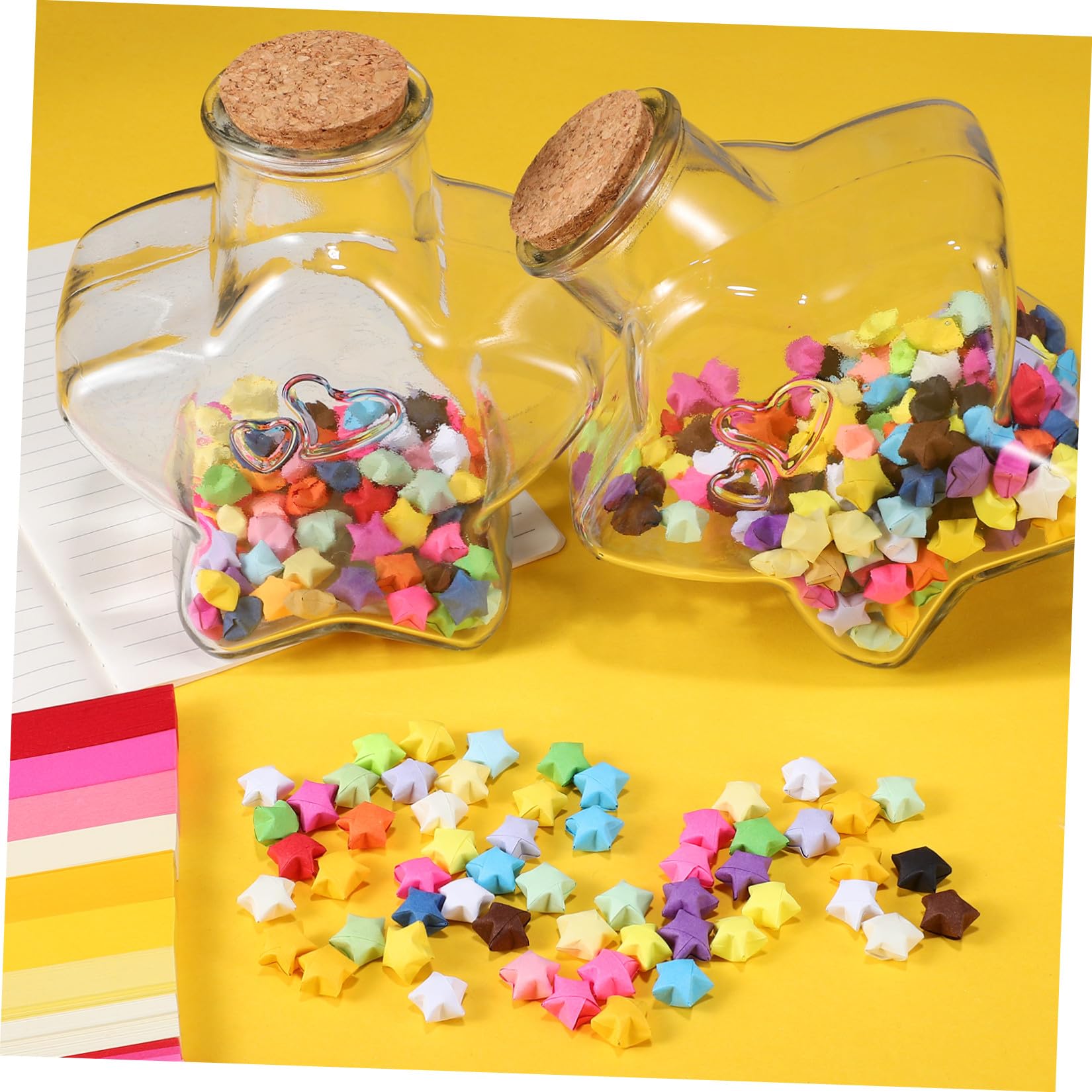 TEHAUX Origami Stern Papierstreifen Satz mit Farbigem Doppelseitigem Papier und Kleinen Glasfläschchen mit Korkdeckeln für Kreative Bastelideen und Geschenke zum Zufällige Farbe