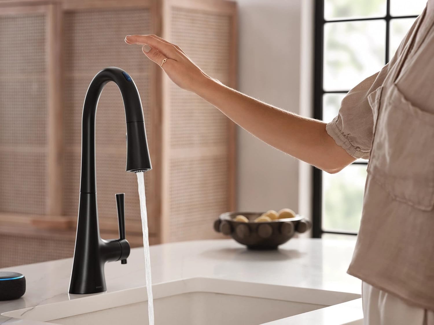 Moen 9126EVBL Kurv Smart Touchless Pull Down Sprayer Kitchen Faucet with Voice Control and Power Boost, Matte Black + Moen S3948BL Kitchen Soap Dispenser, Matte Black