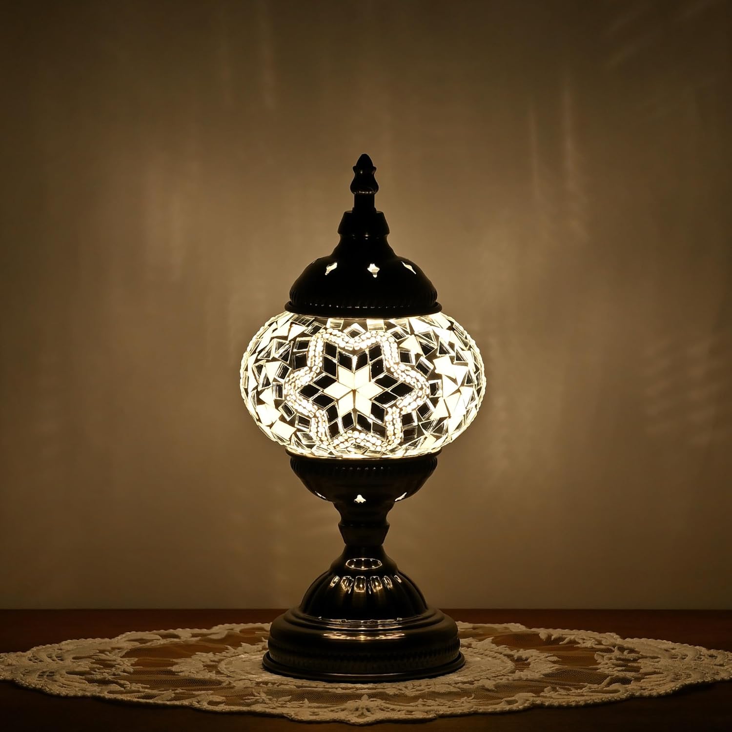 Turkish Moroccan Table Lamp Lantern with Handmade Mosaic Glass Lampshade Tiffany Style Bohemian Stained Glass Decorative Desk Lamps Bedside Night Lights for Bedroom (White 2)