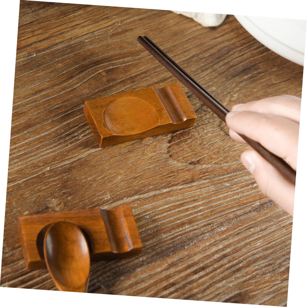 Wakauto 2Pcs Wooden Chopsticks Pillow Spoon Fork Rack Vintage Style Tableware Holders for Household Hotel Use Easy to Clean Chopsticks Rest Holder