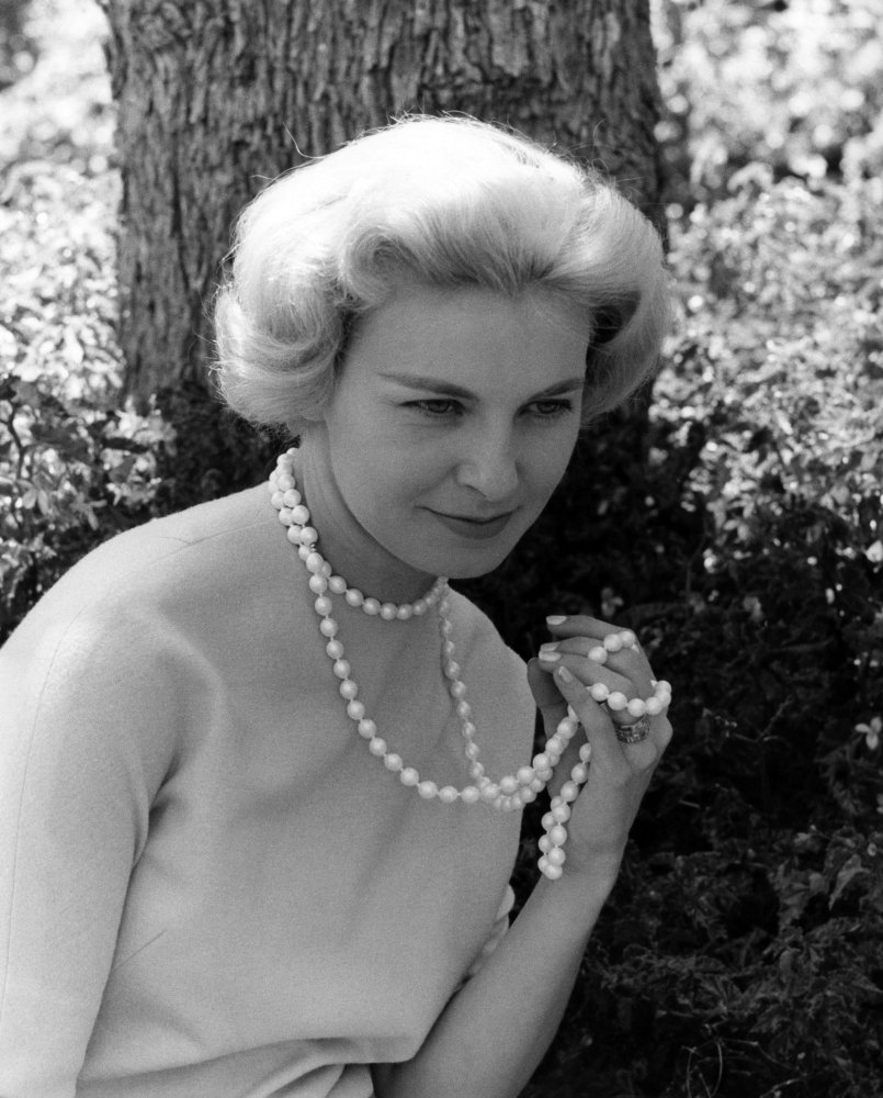 Posterazzi EVCPBDJOWOEC011H Joanne Woodward Ca. 1950S Photo Print, 8 x 10