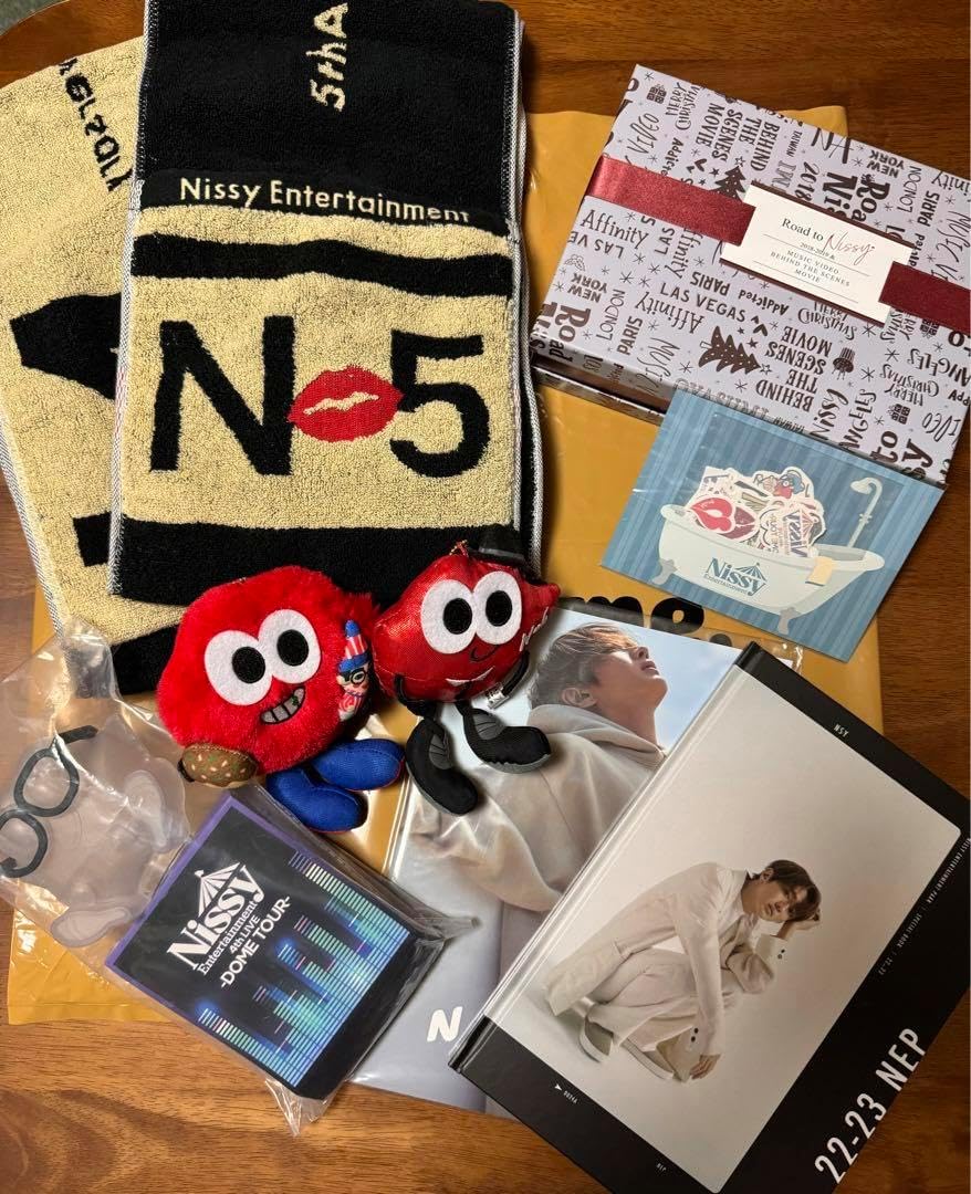 Nissy グッズ　まとめ売り Nissy まとめ売り9点セット Nissy Entertainment 10th