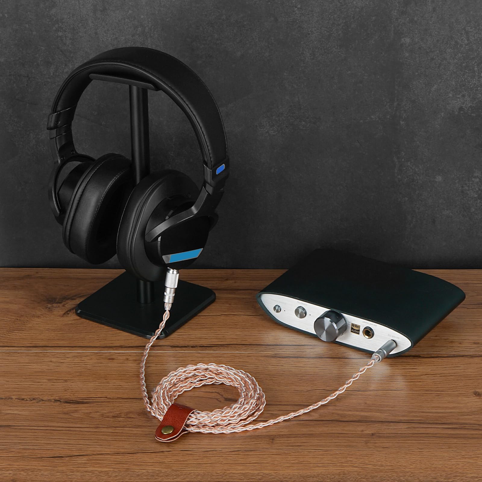 Cavo audio di aggiornamento Geekria Apollo 4,4 mm a 3,5 mm argentato, compatibile con Sony MDR-MV1 MDR-M1 MDR-M1ST, cavo sostitutivo con dispositivo di bloccaggio del pomello filettato (9,8 ft / 3 m)