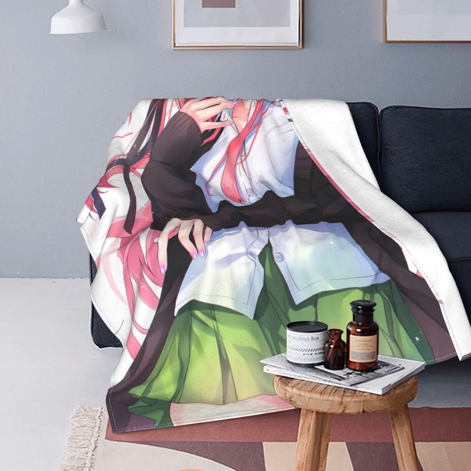 【セール中】 五等分の花嫁 中野二乃 アニメジャパン限定 特大ブランケット Amazon.co.jp: 【[ホロ箔押し] No.22 中野二乃 (スペシャルカード