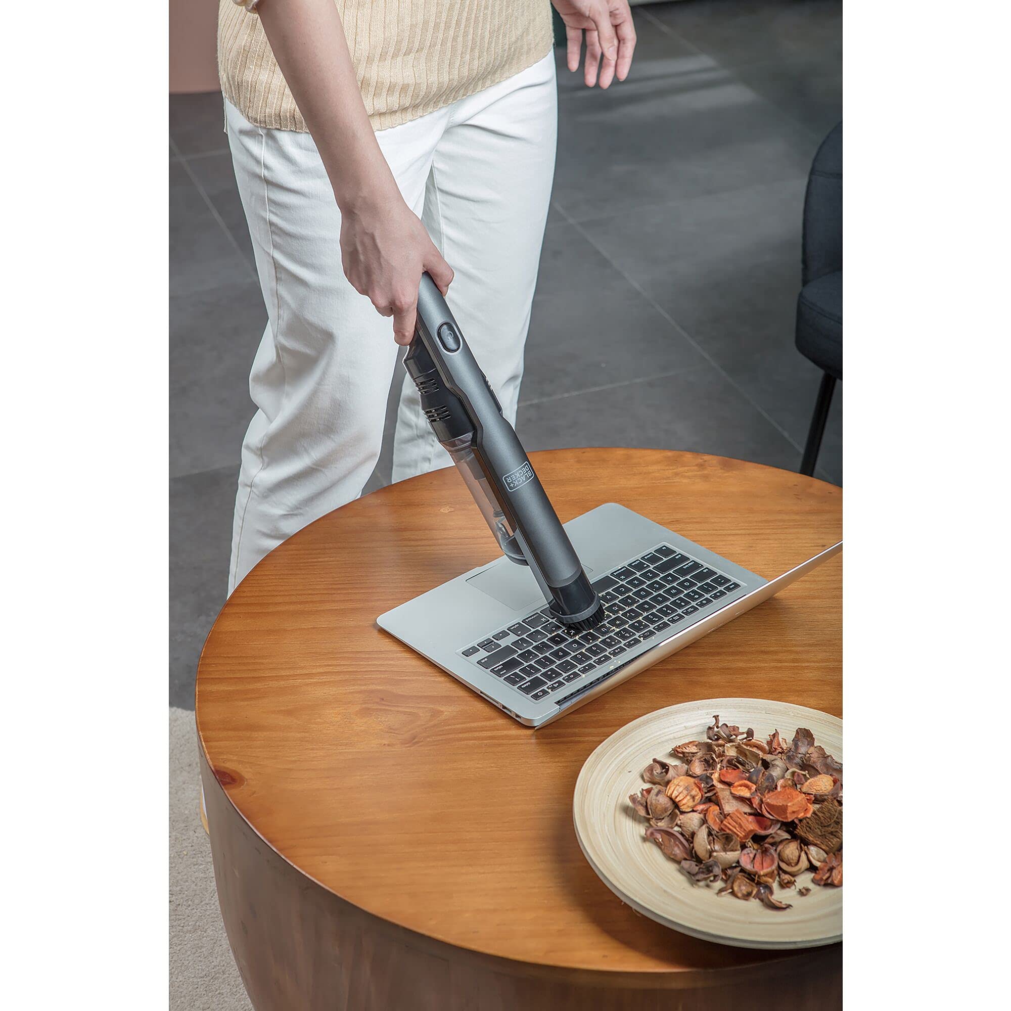 BLACK+DECKER Aspiradora de Mano sin escobillas de 12 V, DVC320B21-GB