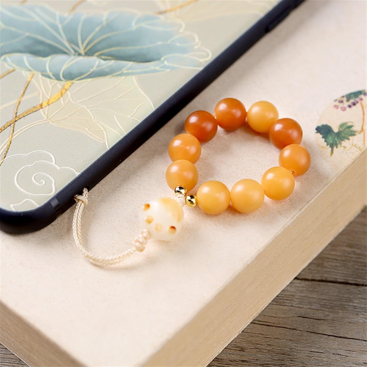 Bodhi Twisted Phone Chain