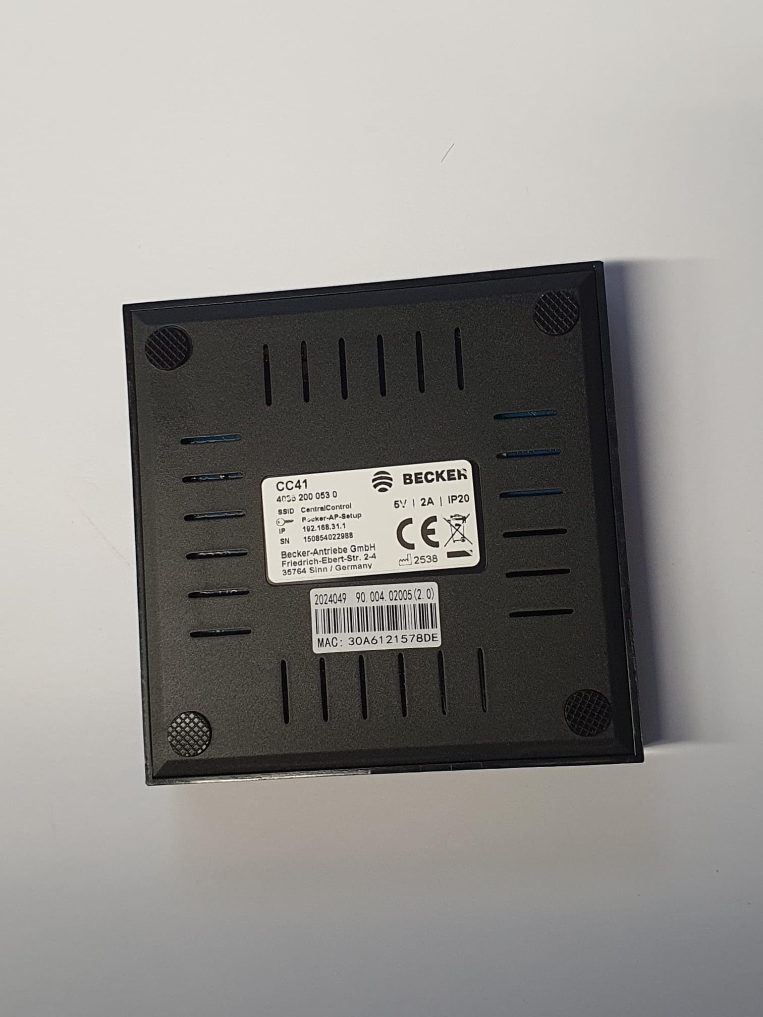 Becker CentralControl CC41 Smart-Home Zentralsteuerung für C-Tronic und C-Tronic Plus (CC41 - inkl. USB-Funkstick Centronic) und TESO-Netzwerkkabel für optimale Datenübertragung