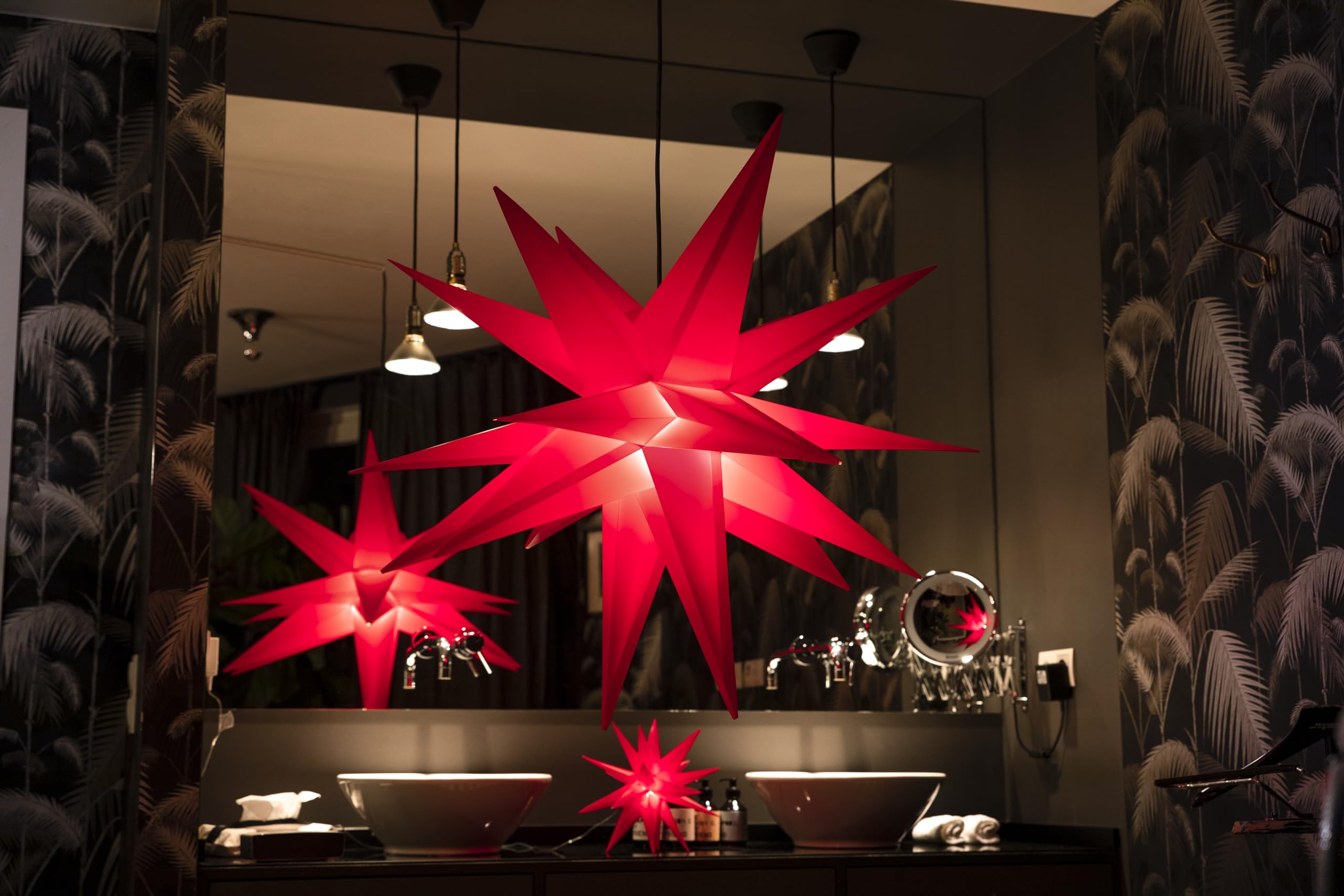 Sterntaler Dekostern | Weihnachtsstern Kunststoff | 18-Zacker Faltstern | Rot | 25cm | Innen und Außen | LED | Batterie