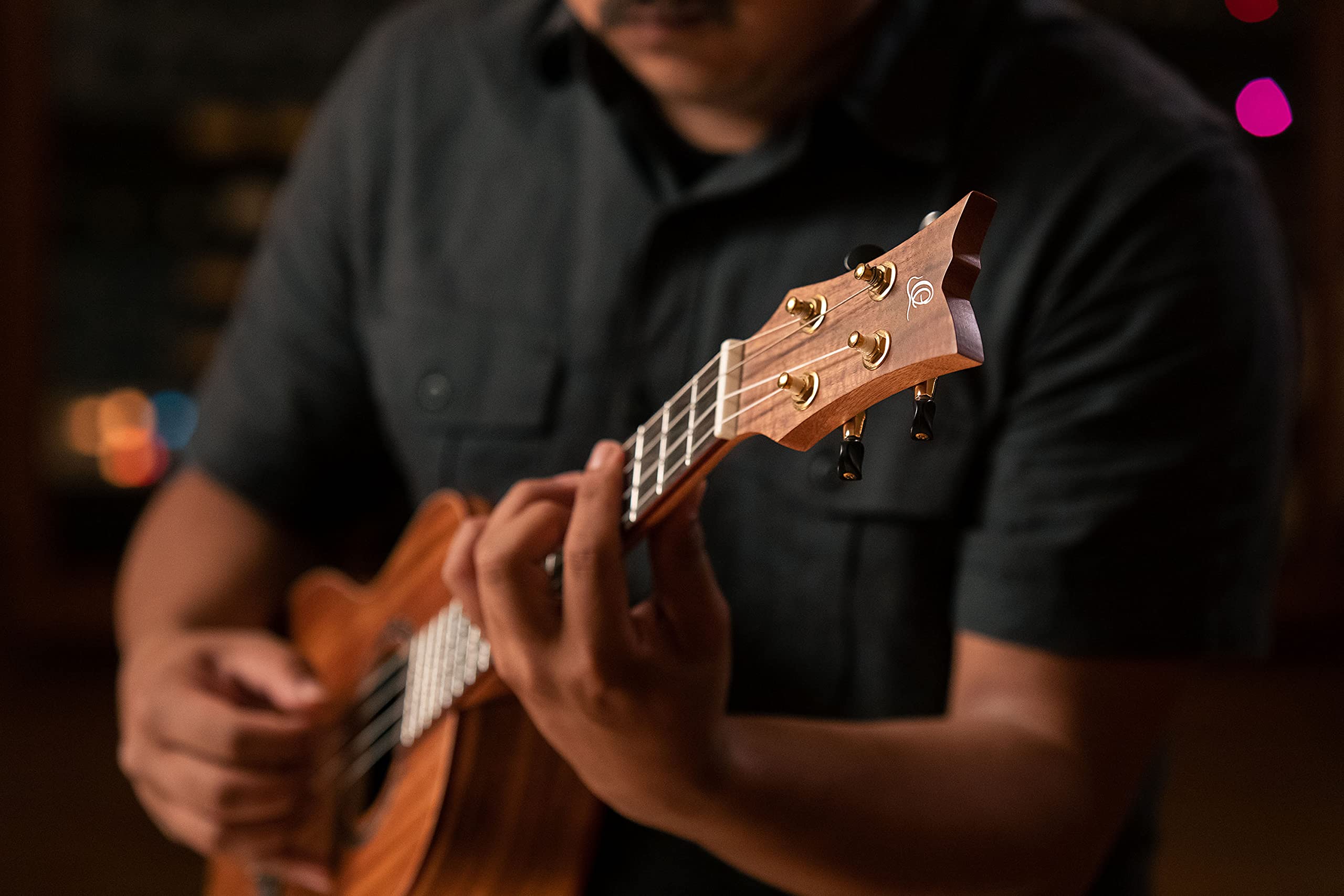 Ortega Guitars Baritone Ukulele Acustico – Timber Series – Gig Bag Inclusa – Acacia, Natural (RUACA-BA)