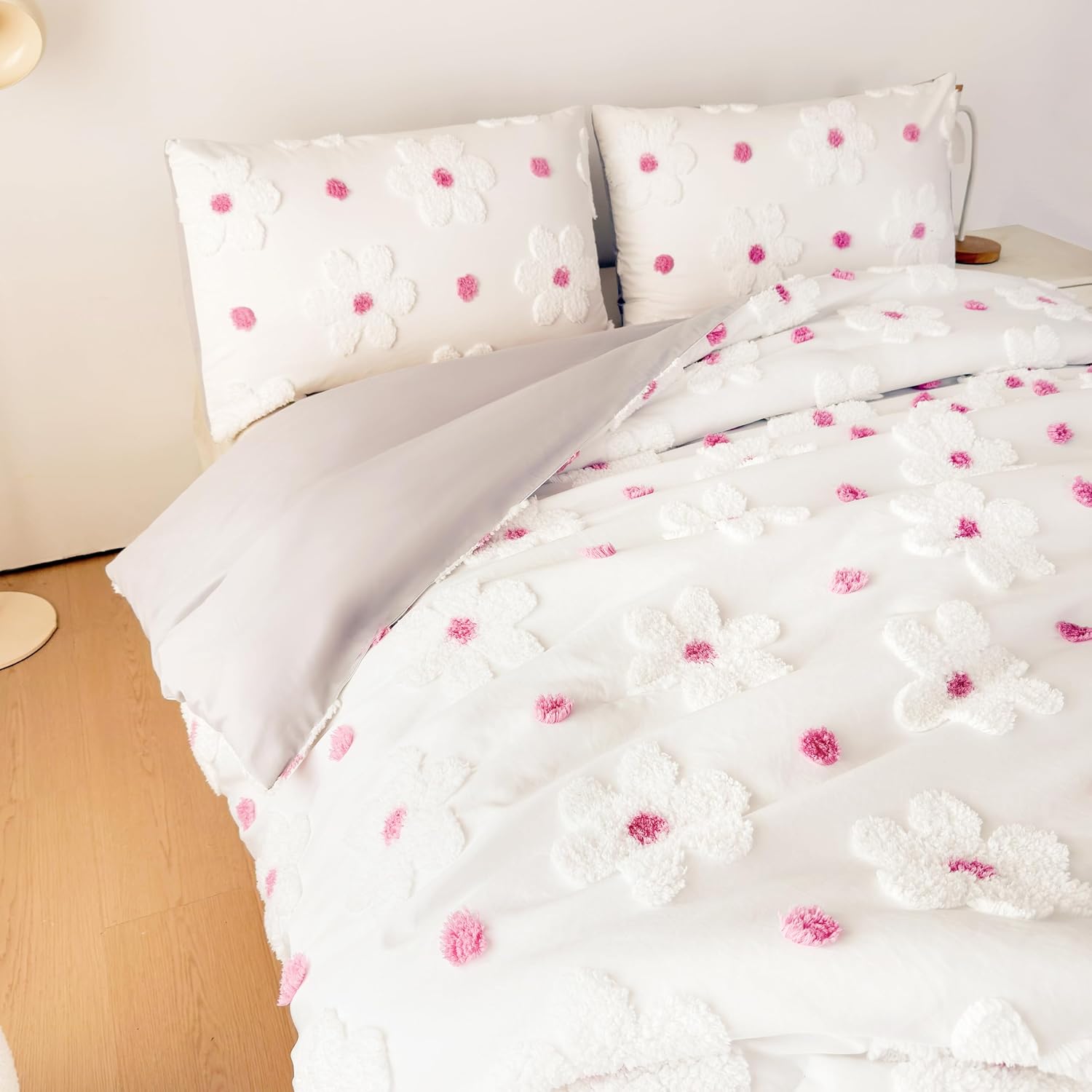 Floral Bedding Set for Girls - Soft 3D Daisy Embroidery Queen Comforter Set for Girls, Pink & White Cute Decorative Queen Bedding Set, All-Season Girls Comforter Set