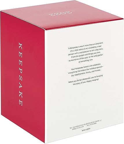 Vista 4 de Hallmark Keepsake Adorno navideño de plástico 2022, Avatar El camino del agua Neytiri y Seze