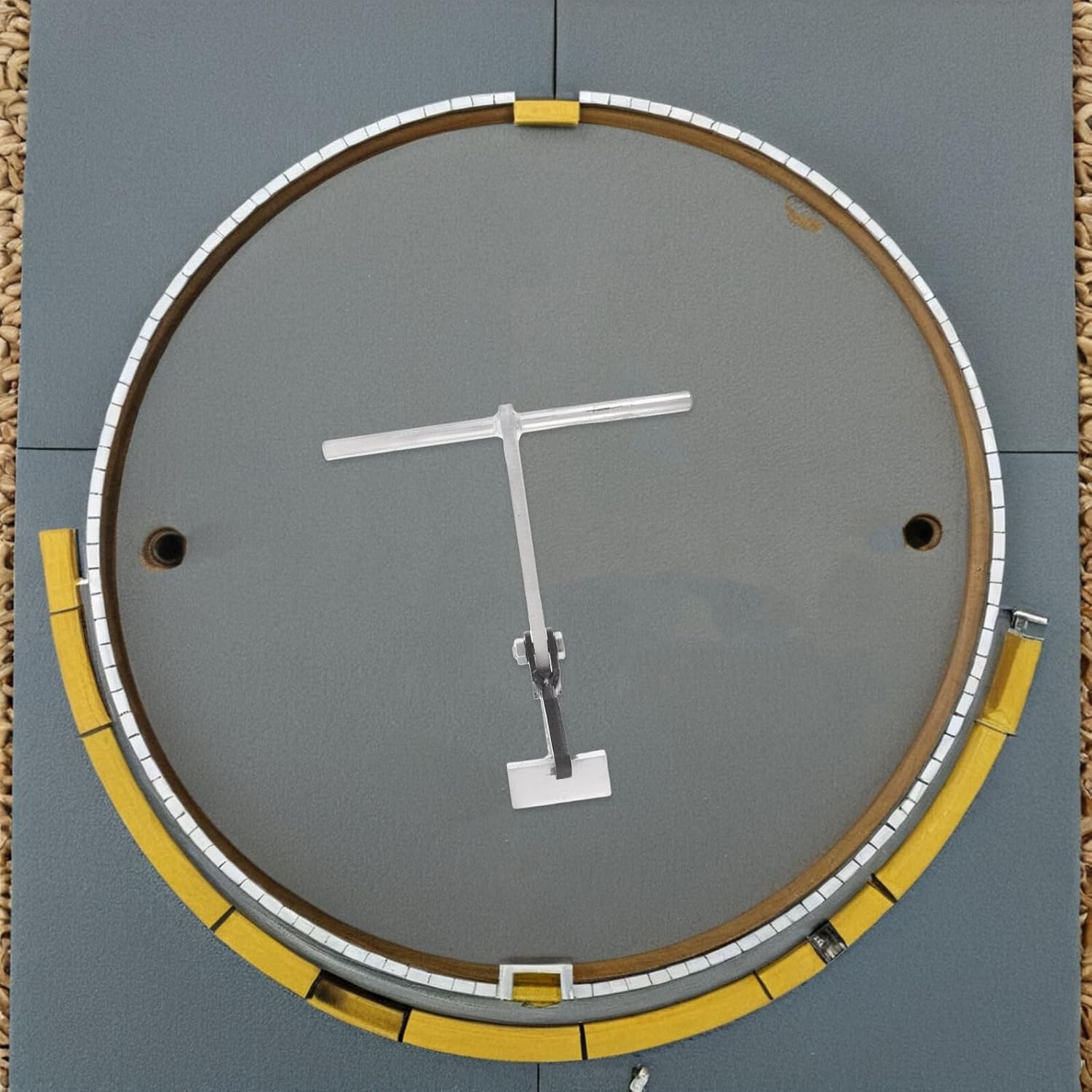 Yardenfun 排水溝蓋用金属製フックプーラー T字型リフトフック カバーリフター 持ち上げ工具 工事現場対応