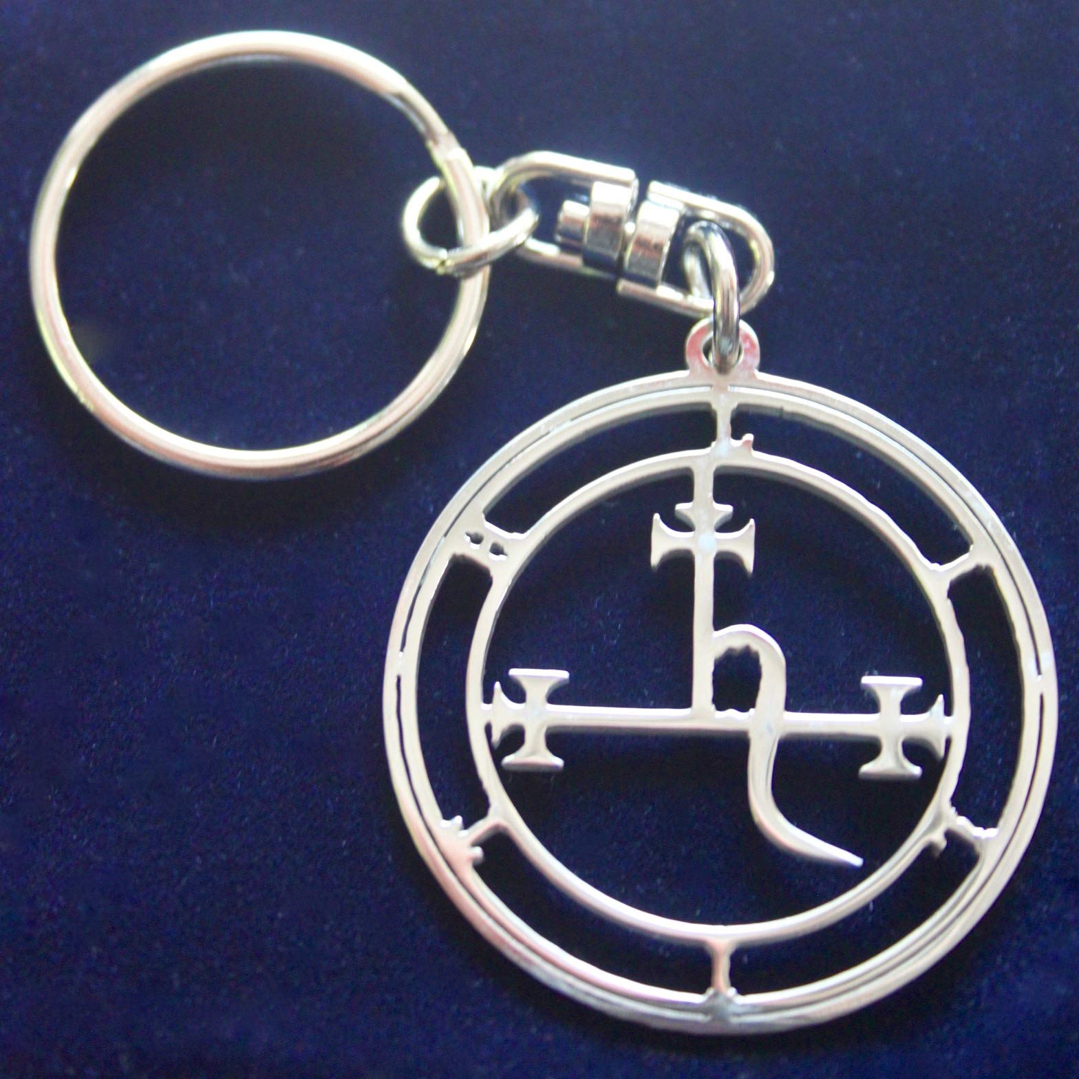 Sworldesigns Silver Double-Sided Stainless Steel Lilith Sigil Goetia Solomon Demon Seal Keyring With Gift Pouch