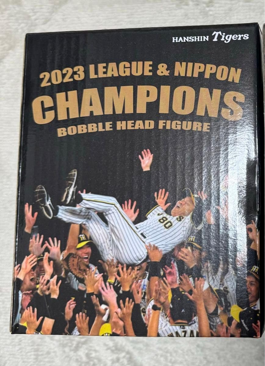 Amazon.co.jp: 阪神タイガース優勝記念 岡田監督胴上げボブルヘッド 