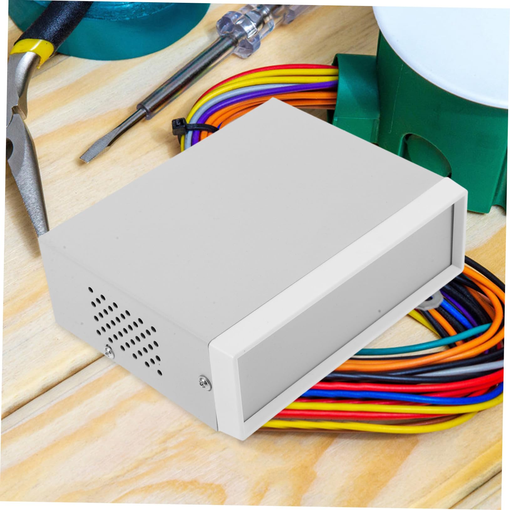 Selbstgemacht Anschlusskasten aus Eisen mit Multifunktionalem Design und Einfachem Aufbau Elegantes Gehäuseprojektbox für Elektrische Anschlusskästen in Beige für Vielseitigen