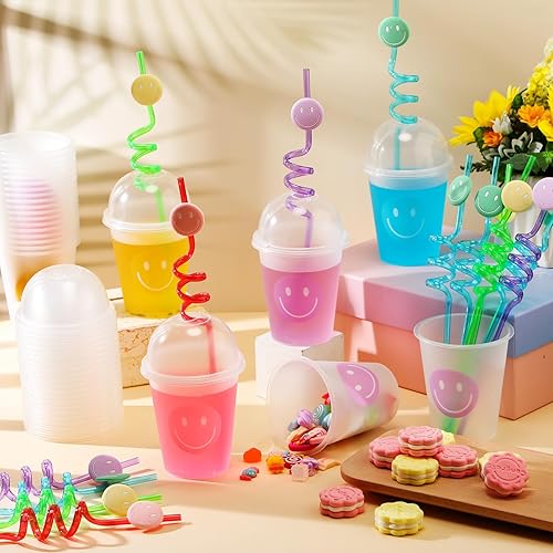 Miniatura 7 de Yaomiao Paquete de 32 vasos con sorbetes y tapas, vasos de plástico transparente de 12 onzas con tapas de cúpula, regalos de fiesta de cara feliz