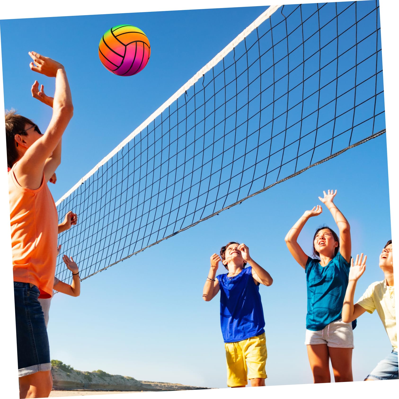 Toyvian Regenbogen Wasserball, 16cm Elastischer Strandball aus weichem PVC Bunter Softball für Kinder Spielzeug für Pool Party Garten Indoor Outdoor Spielplatz Weicher Gummiball für Kinder