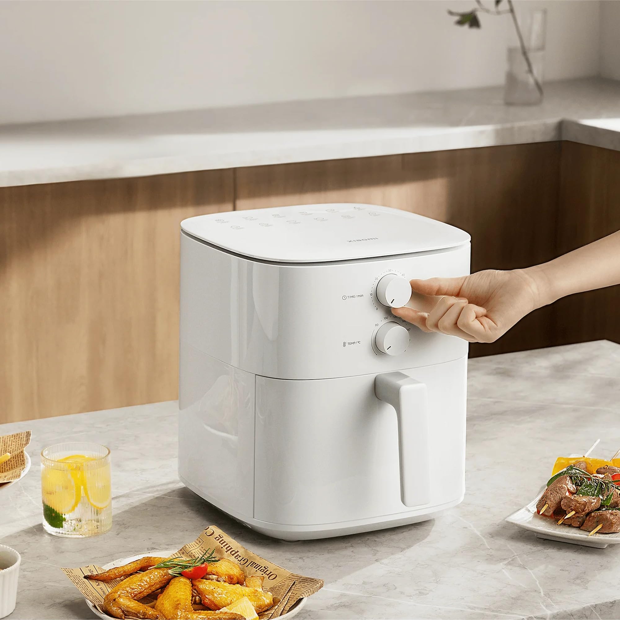 Xiaomi エアフライヤー エッセンシャル 6L 大容量 家庭用 電気 エアフ Xiaomi Air Fryer Essential – 6L Fassungsvermögen, schnelles