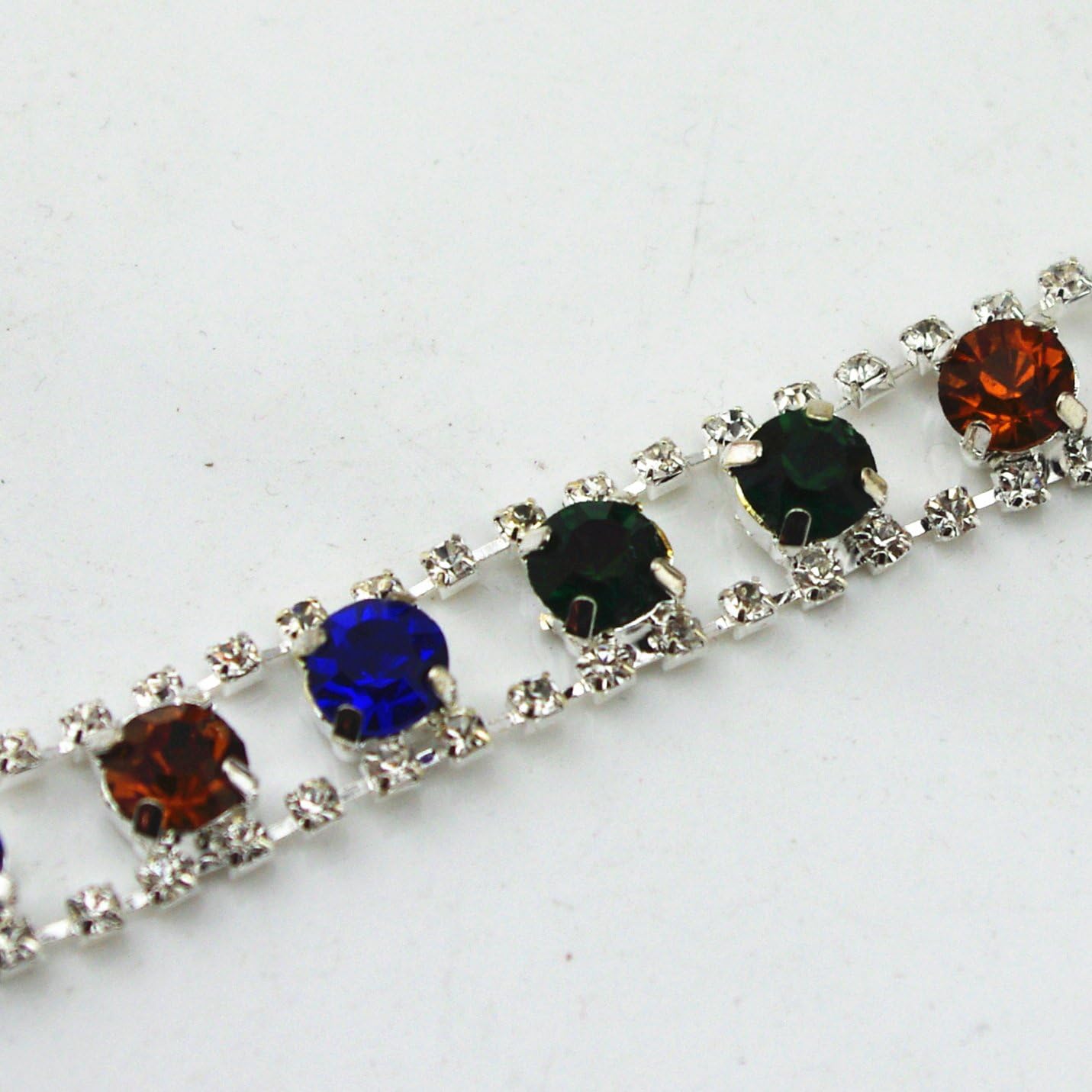 1 Yard 2 Rows 2.5mm Rainbow Crystal Rhinestone Chain Sew On Rhinestone Costume Applique Wedding Cake Decoration (Silver)