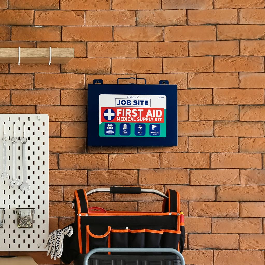 Kit de primeros auxilios de metal para el lugar de trabajo y contratistas, cumple con OSHA, estuche resistente para camiones de trabajo, flotas, renovaciones, industriales y construcción, kit de