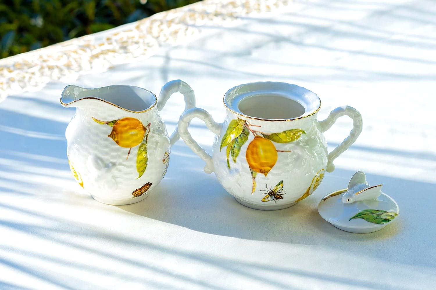 Lemon Bee Fine Porcelain 11-Piece Tea Set