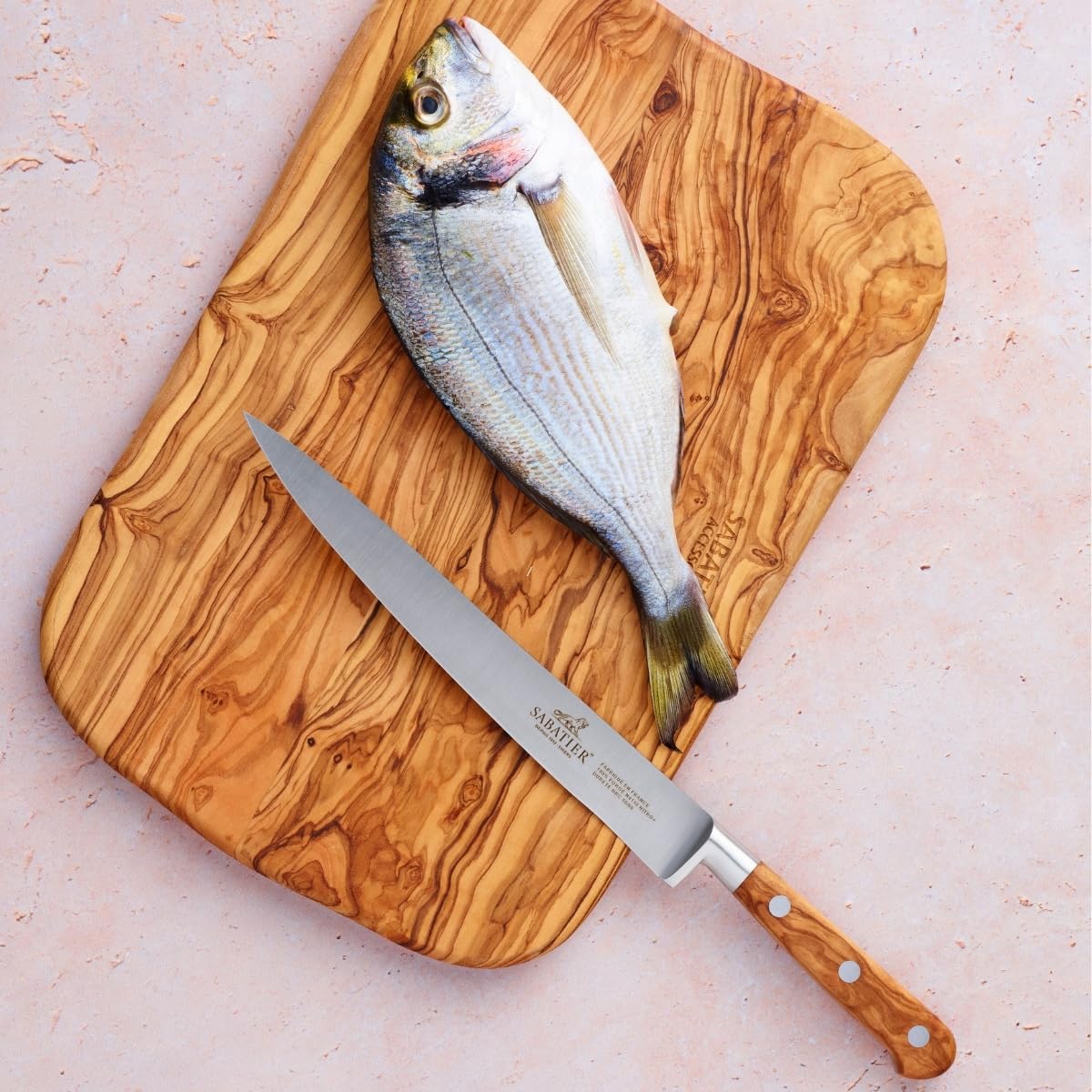 Sabatier, Ideal Provençao Nóż Do Filetowania Soli, W 100% Kuty, Wyprodukowany We Francji, 20 Cm, Cienkie, Elastyczne Ostrze I Nity Ze Stali Nierdzewnej, Umożliwia Precyzyjne Filetowanie Ryb