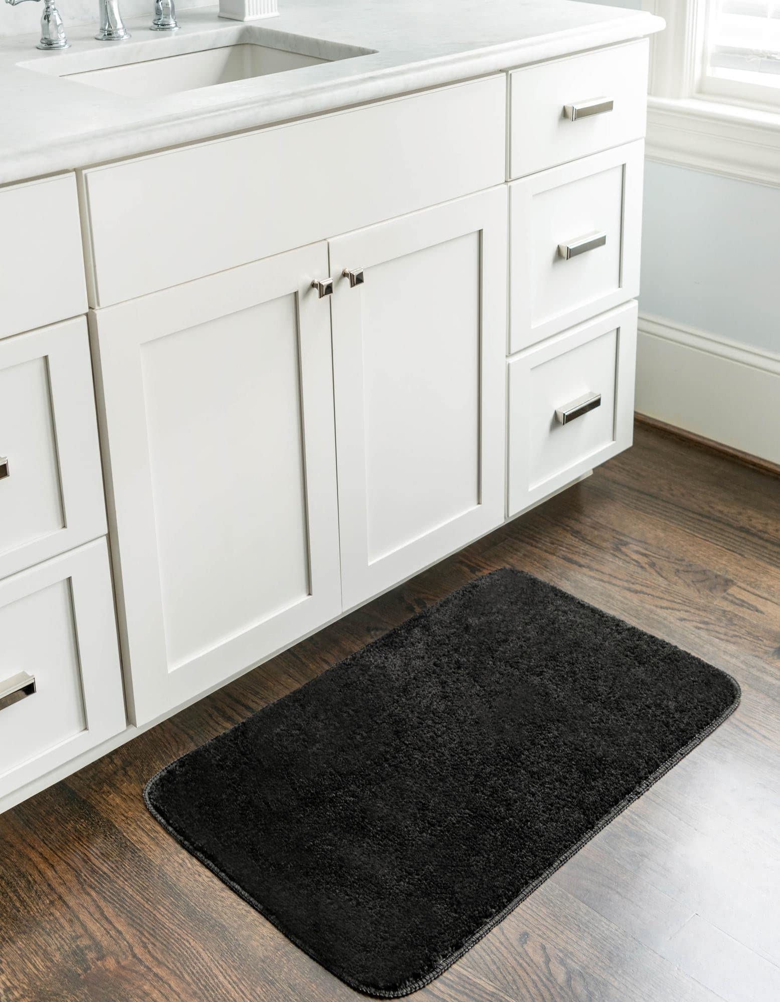 Unique Loom Bano Everyday Bath Mat Collection Area Rug - Everyday (Rectangular 1' 8" x 2' 7", Midnight Black)