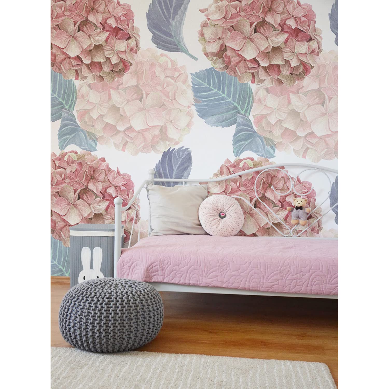 Papier peint fleurs 290x290cm pour masquer les imperfections du mur