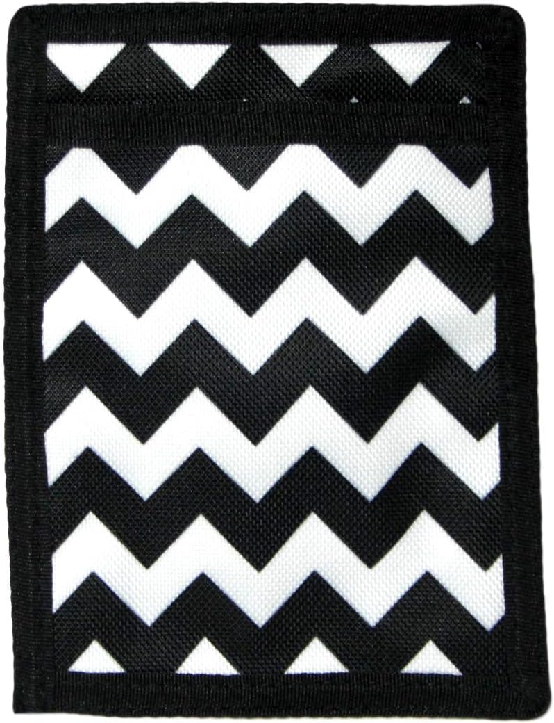 6 Piece Protective Lab Coat Pocket Organizer Kit has Popular Black and White Chevron Pattern
