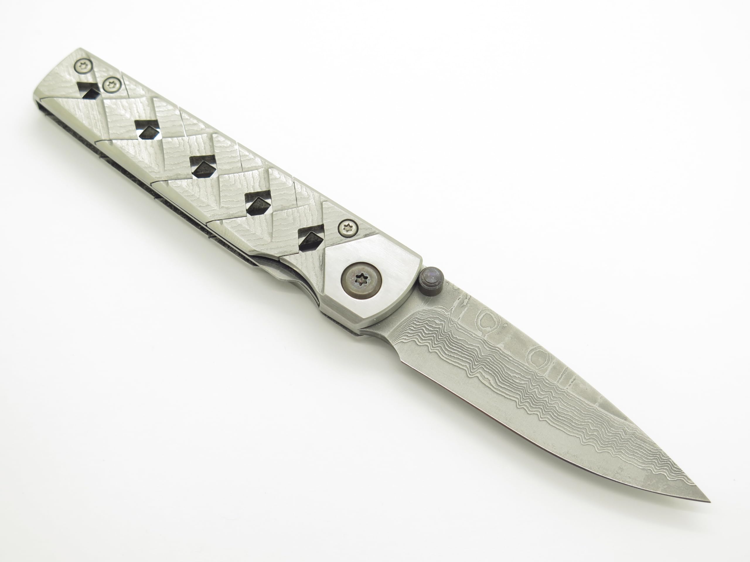 Amazon.com: Mcusta Seki Japan Yoroi MC-37D VG-10 San Mai Damascus