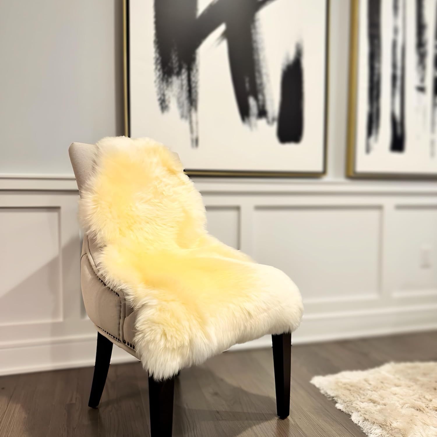Sheepskin Area Rug Real Sheepskin Wool Area Rug for Linving Room, Bedroom, Rugs, Sofas and Decor. 2 x 3 ft Sheepskin Rug (Natural White, 2 x 3 ft Sheepskin)
