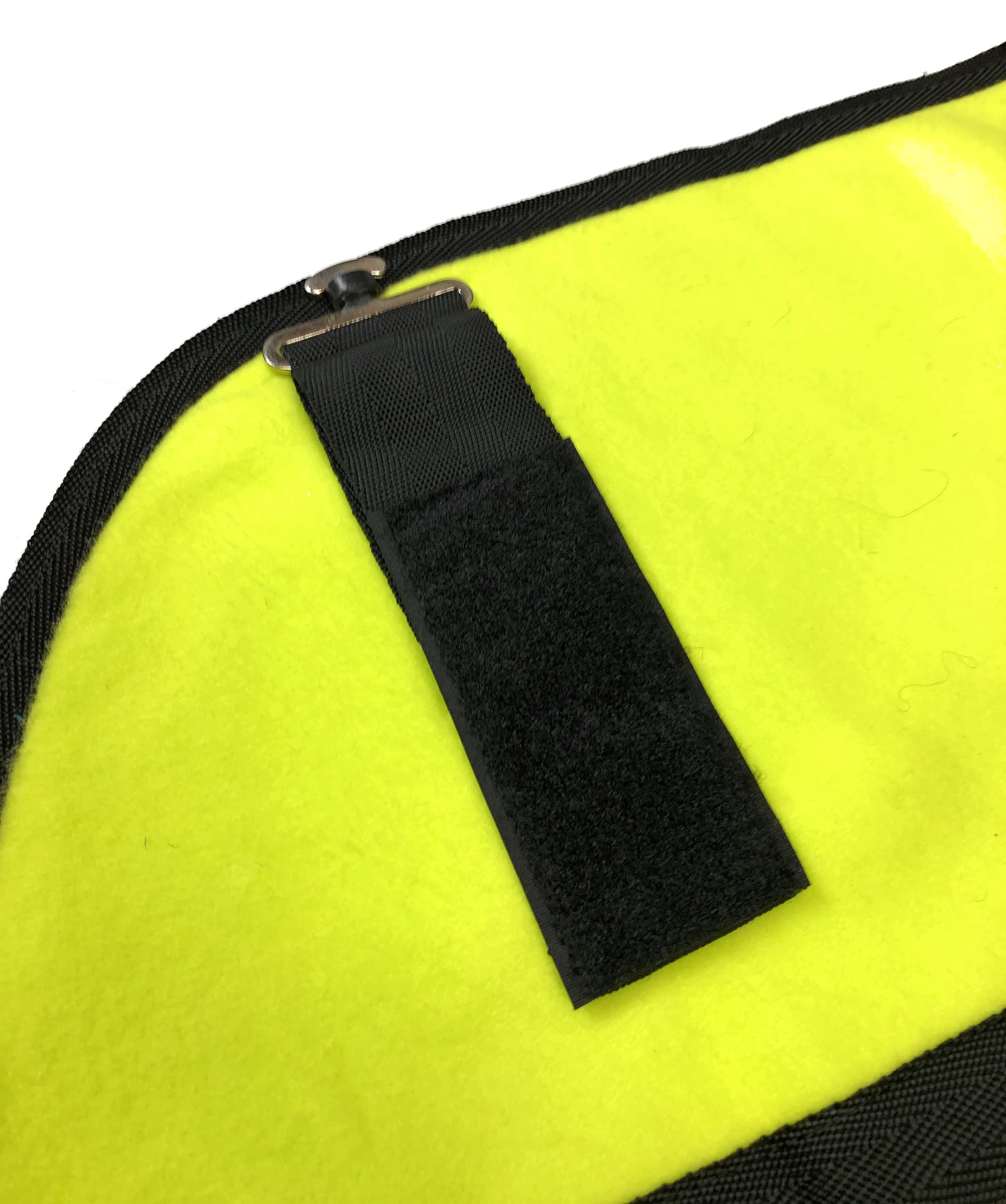 Horses, Manta Polar Para Caballos, Modelo Basic, Suave y Confortable, Ideal Para Transporte y Después del Trabajo (amarillo canarino - 135 cm)