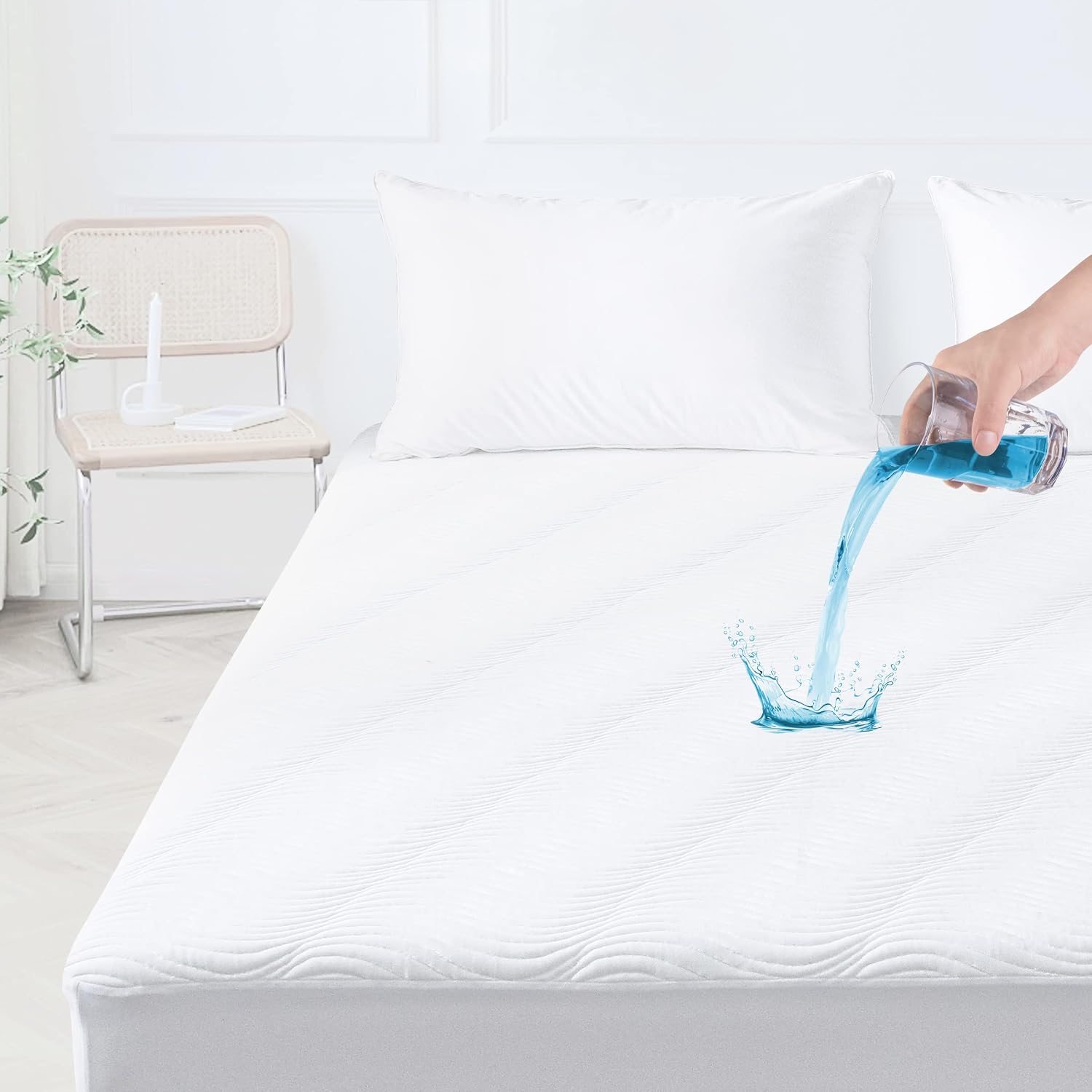 King Size Waterproof Mattress Protector, Premium 3D Air Fabric Breathable Noiseless Soft Mattress Cover, Washable Mattress Pad, Vinyl-Free