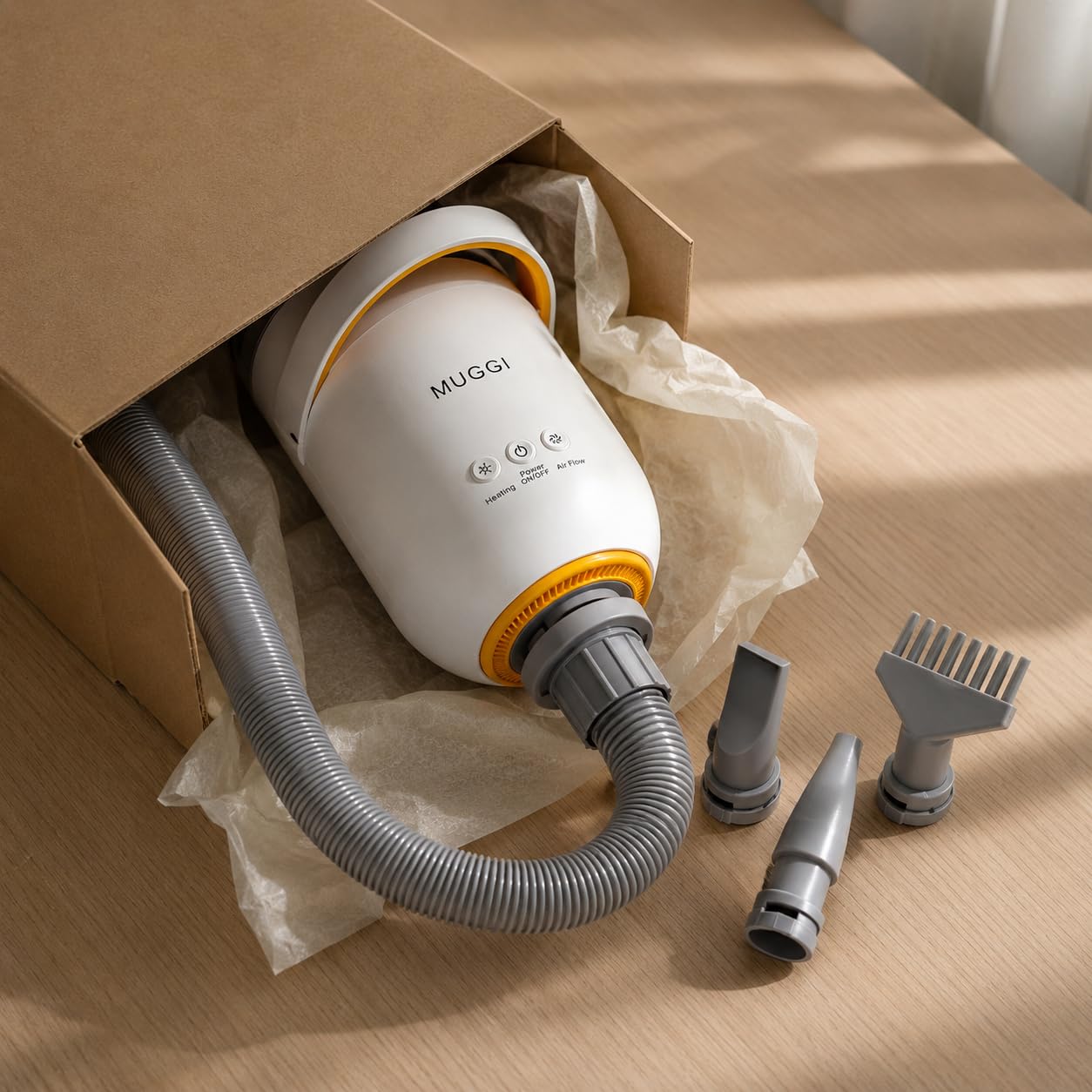MUGGI Pulsore per cani 2 in 1 con funzione aspirapolvere peli di cane, asciugacapelli, 3200 W, 7 velocità caldo/freddo, anioni antistatiche, silenziose, tubo estensibile, 4 ugelli inclusi