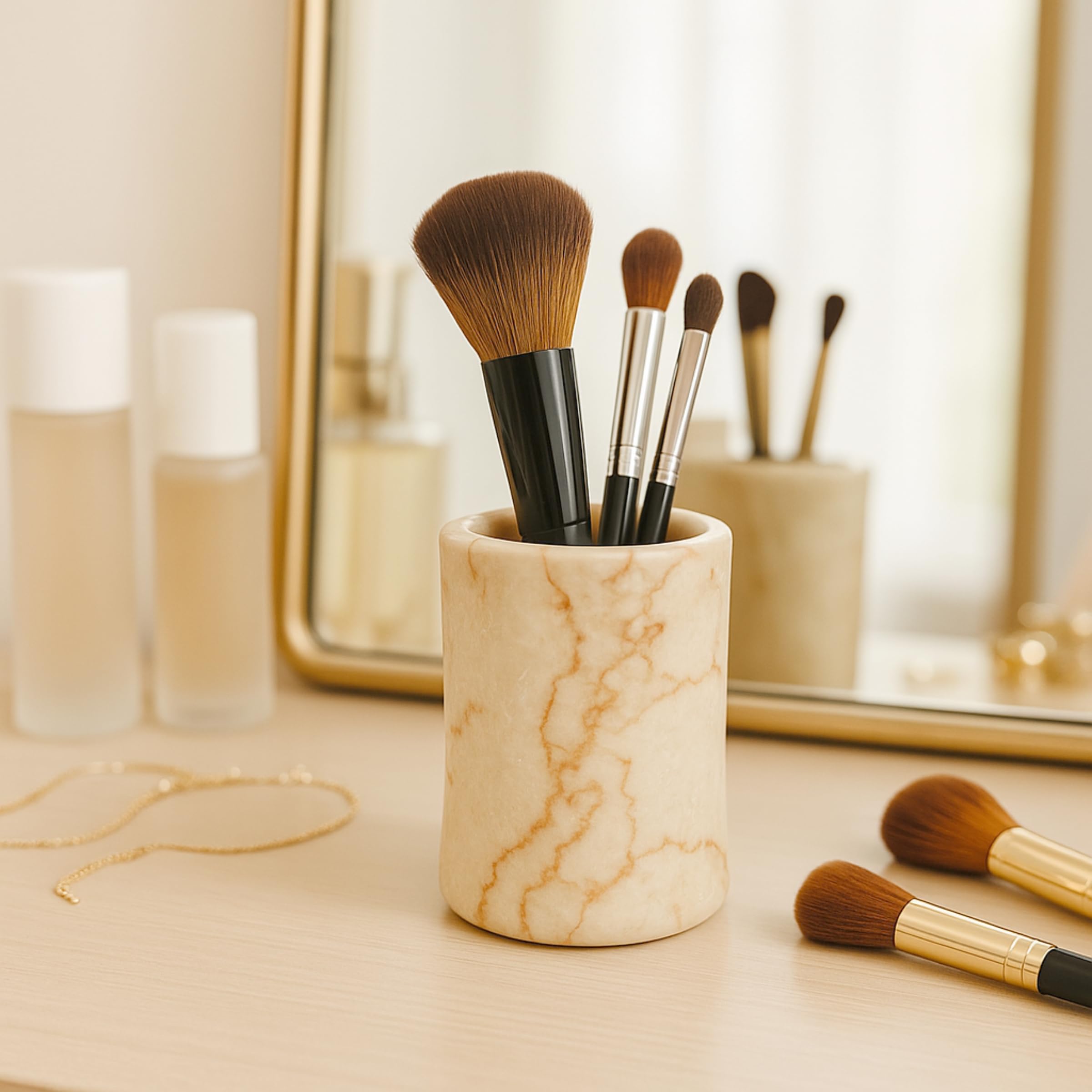 Creative Home Naturalny szampański marmur Fenway Collection uchwyt na szczoteczkę do zębów uchwyt na pędzle do makijażu łazienkowy organizer na blat, średnica 8,4 cm x 10,9 cm wys., beżowy