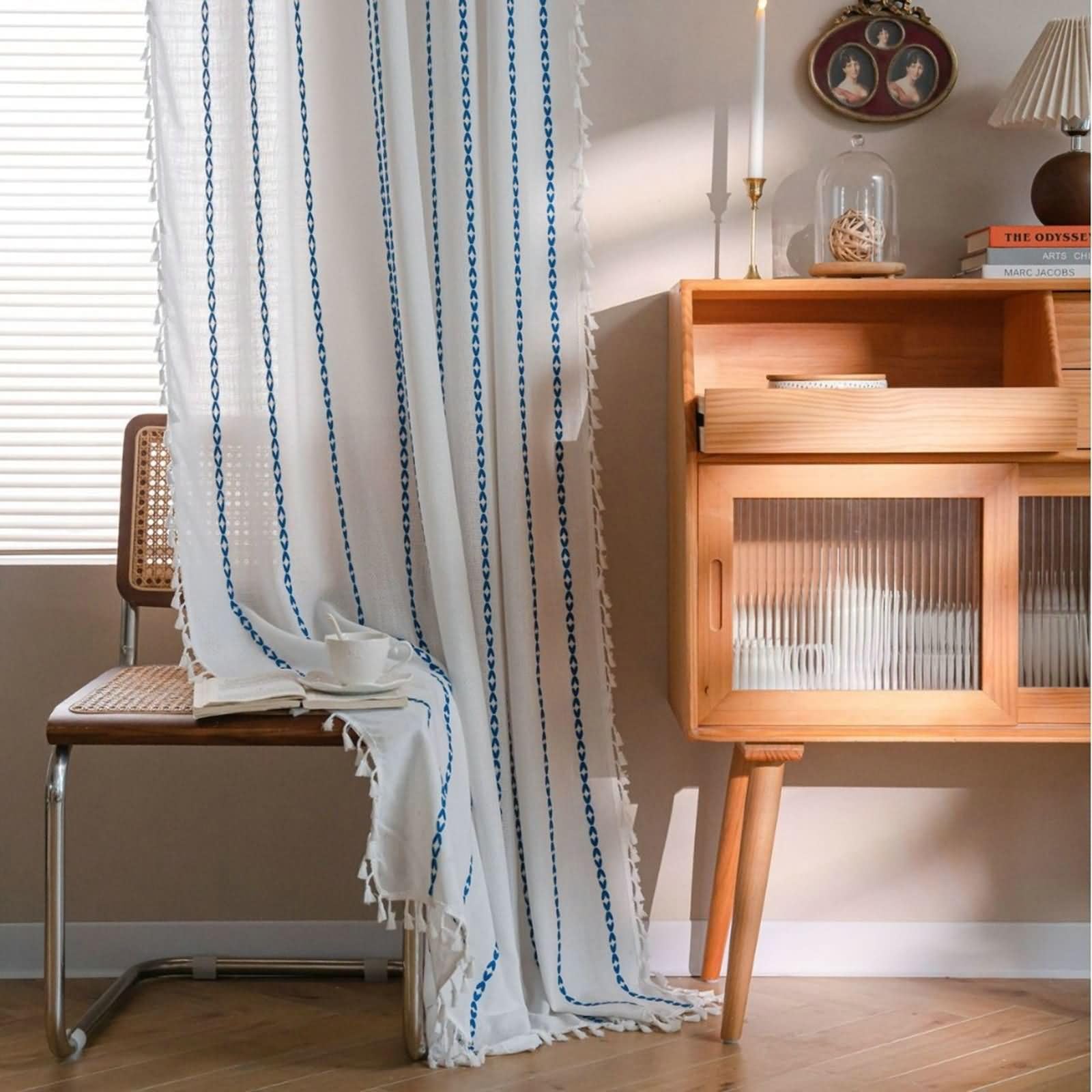 Cortina Salon con Ganchos,2 x 132W x 300H CM,Cortinas Comedor Semiopaca 2 Piezas Bordado a Rayas con Borlas Cortina Habitacion Azul Blanco