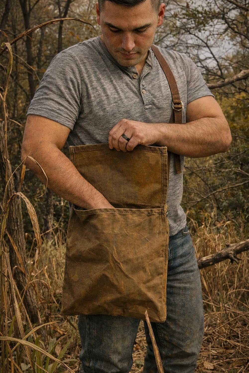 Traditional Haversack with Adjustable Strap, Waxed Canvas Bushcraft Shoulder Bag, Cross Body Foraging Bag, Survival Kit Carry All - Image 5