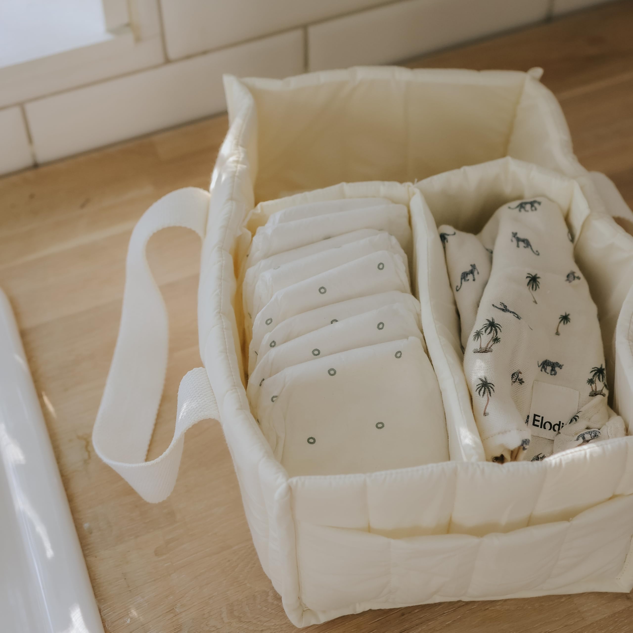 Elodie Details Organizador de pañales para bebé de algodón, cesta cambiador portátil lavable a máquina, con separadores extraíbles, organizador para pañales, toallitas y accesorios – Creamy White