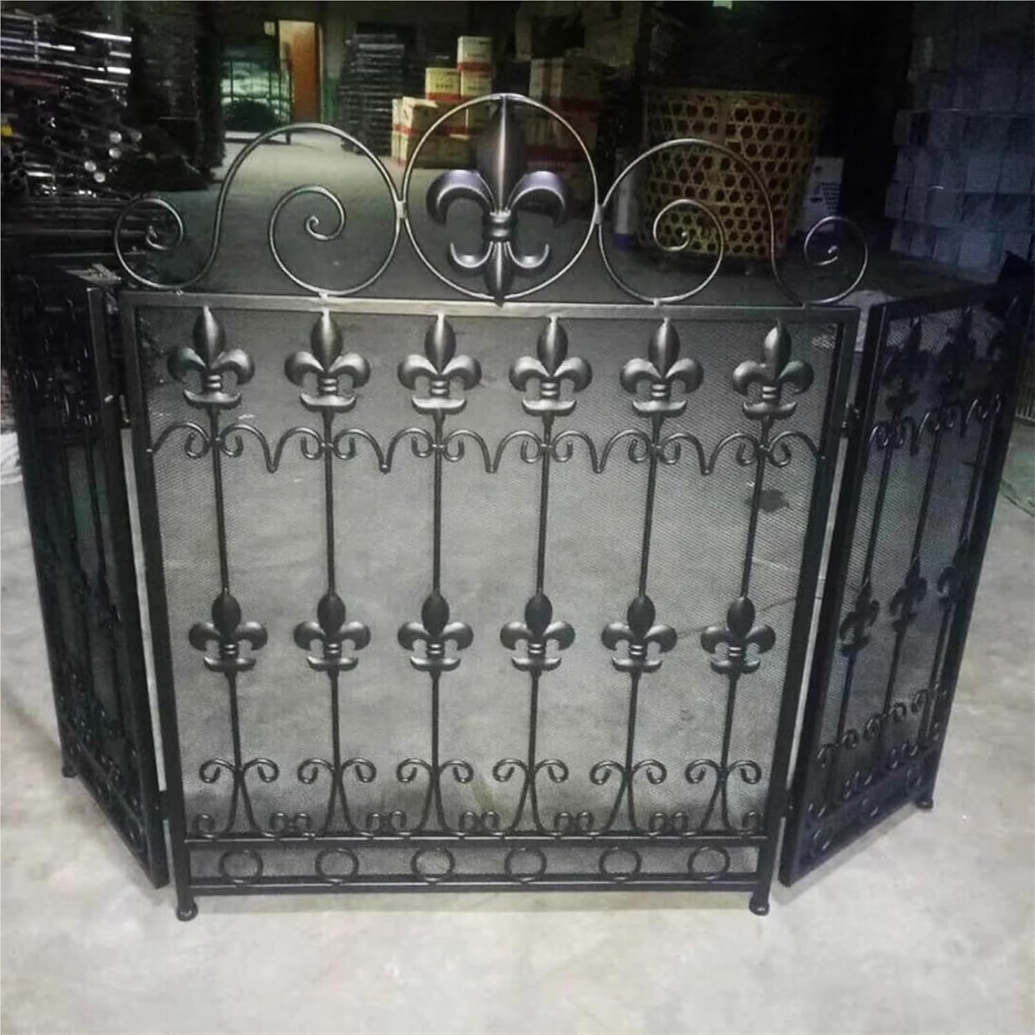 3-Panel Foldable Metal Fireplace Screen with Mesh Cover - Modern Design Fireguard for Living Room Safety and Style, Elegant Fire Pit Protection