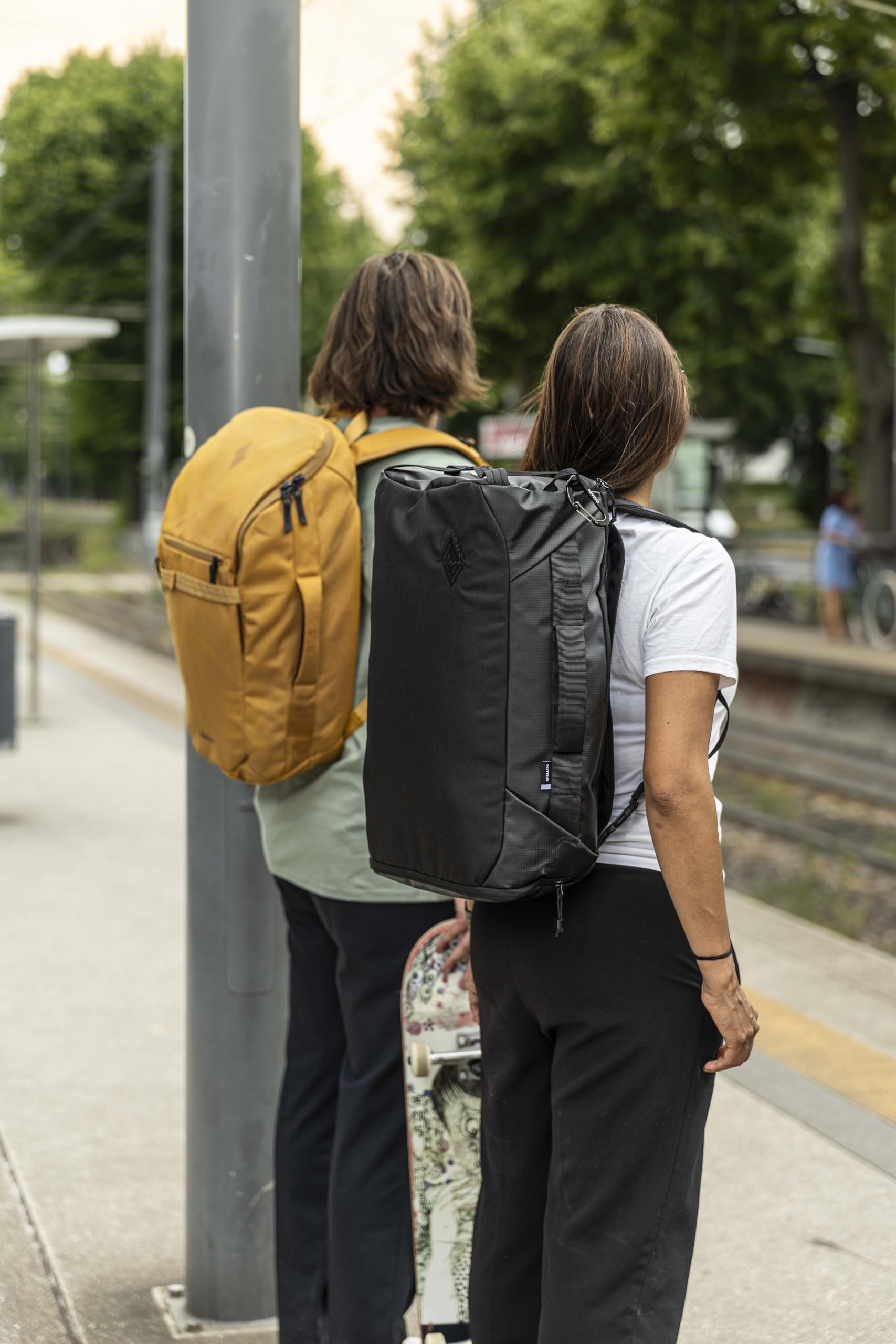 NITRO Shuffle Backpack – Stylischer Hyprid Rucksack für Herren & Damen, multifunktional, wasserabweisend, komfortabel – Alltag, Sport, Reisen