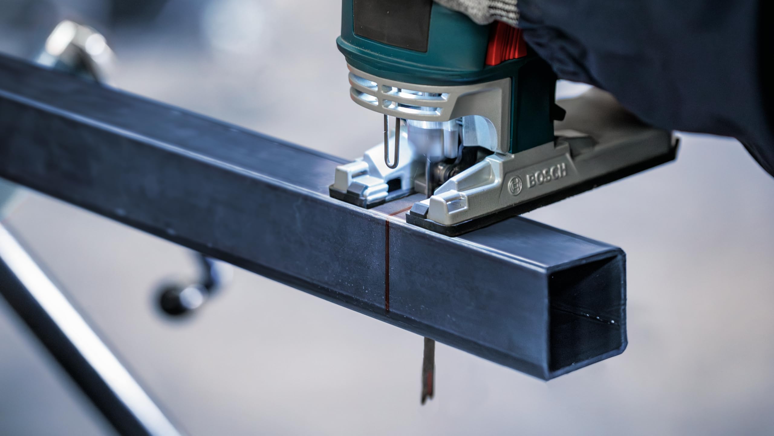 Bosch 25 x PRO Metal Pipes and Profiles T321AF brzeszczot do wyrzynarki (do rur i profili z metalu, blachy stalowej, długość 132 mm, profesjonalne akcesoria do wyrzynarki)