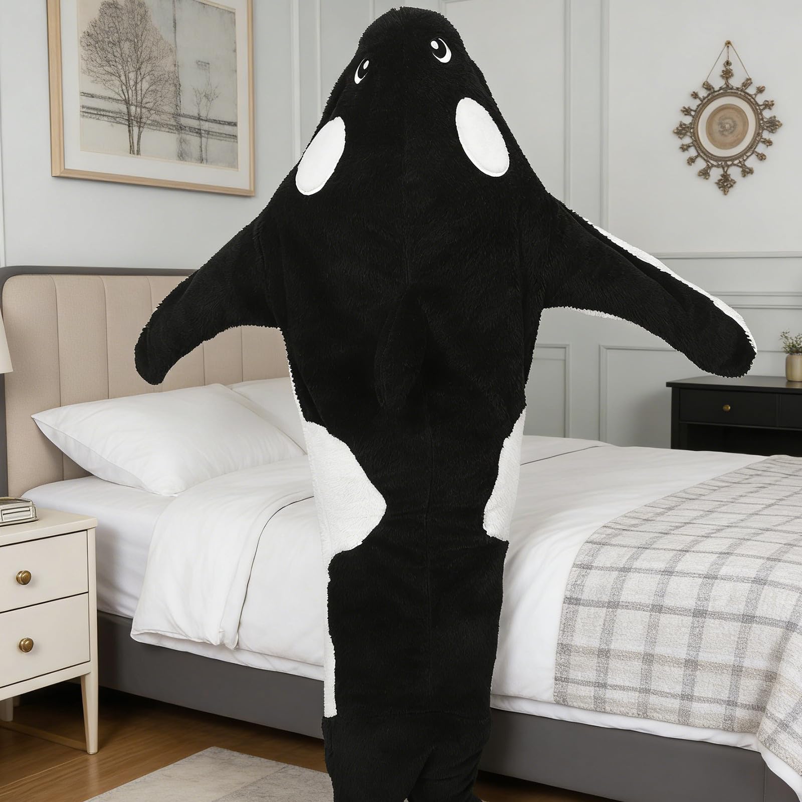 FRCOLOR Pigiama Intero Versatile e Facile da Indossare in Peluche Donna Nero Cappuccio a Forma di Balena Cartoon per Serate Accoglienti Invernali