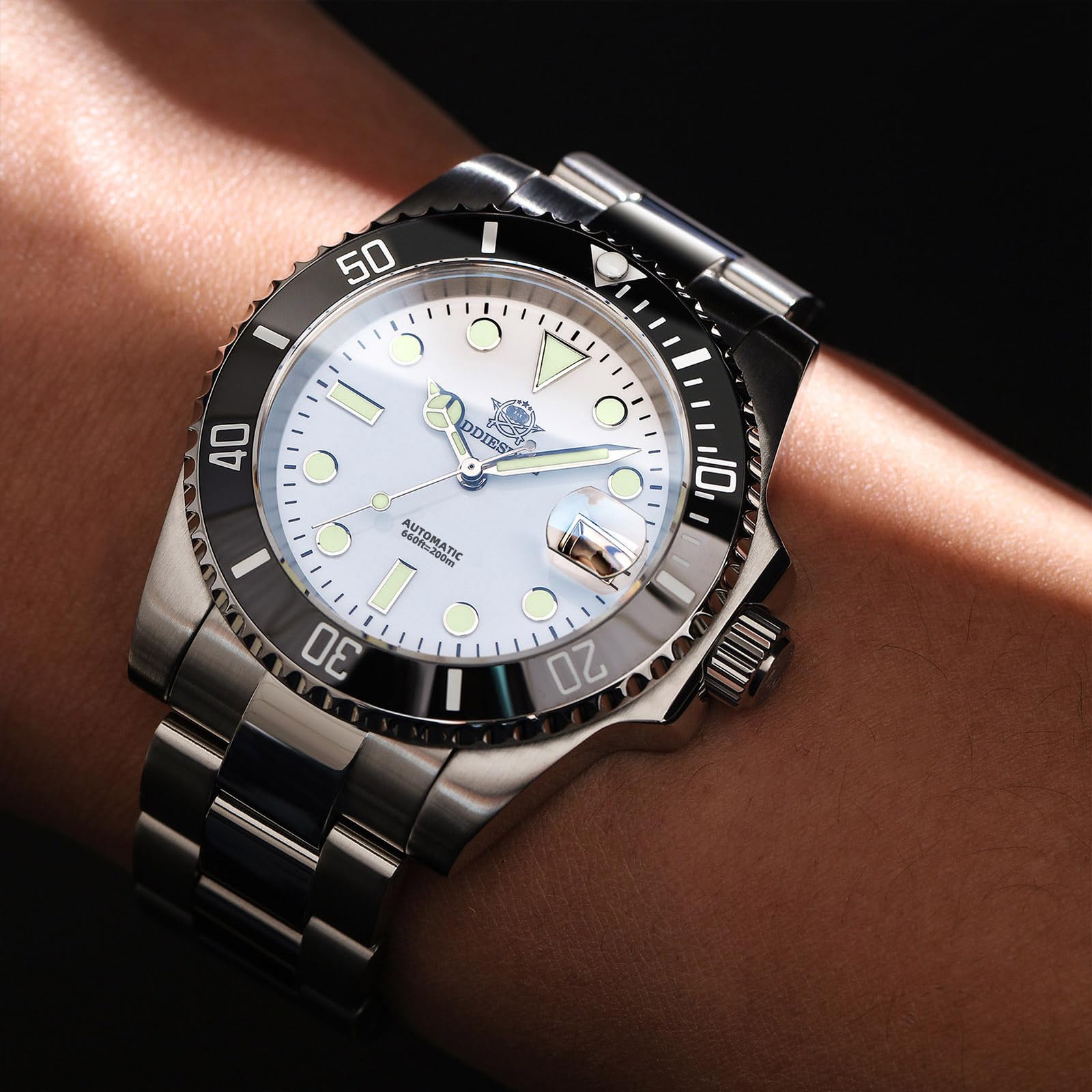 ADDIESDIVE Relojes automáticos Hombre Reloj de Buceo 200m Impermeable NH35A/8215 BGW9 Luminoso de Correa en Acero Inoxidable Relojes para Hombres Regalo para Hombre