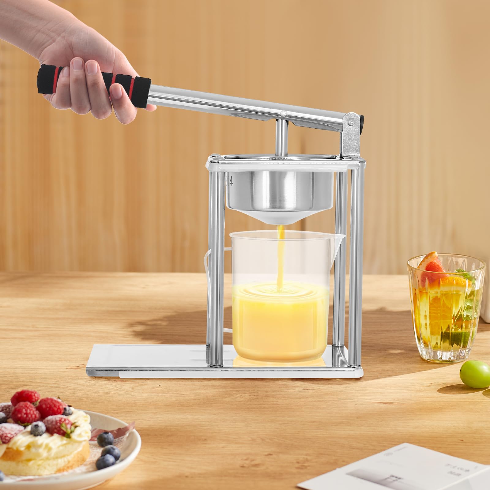 Spremiagrumi manuale in acciaio inox (SUS304) – spremiagrumi professionale con misurino da 500 ml, colino piatto e beccuccio extra grande per arance, limoni, melograni, facile da pulire